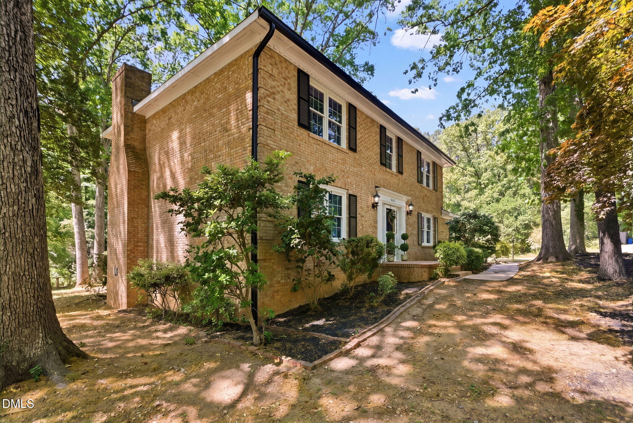 main property photo 8