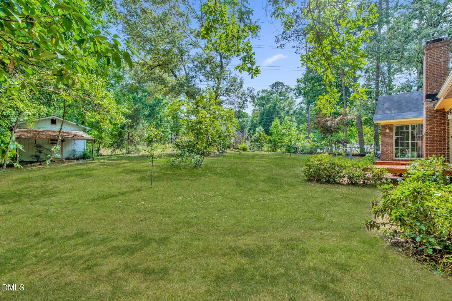 main property photo 28