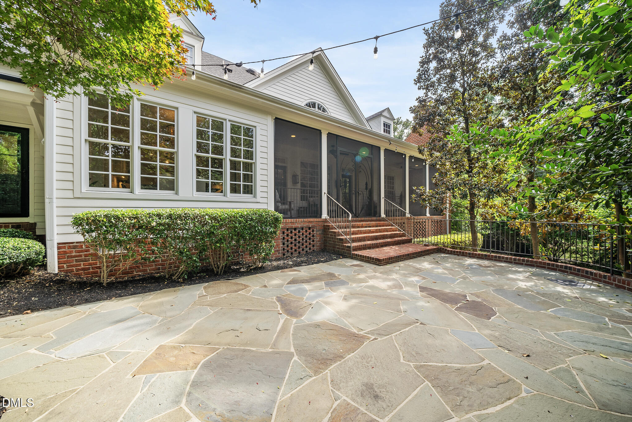 main property photo 50