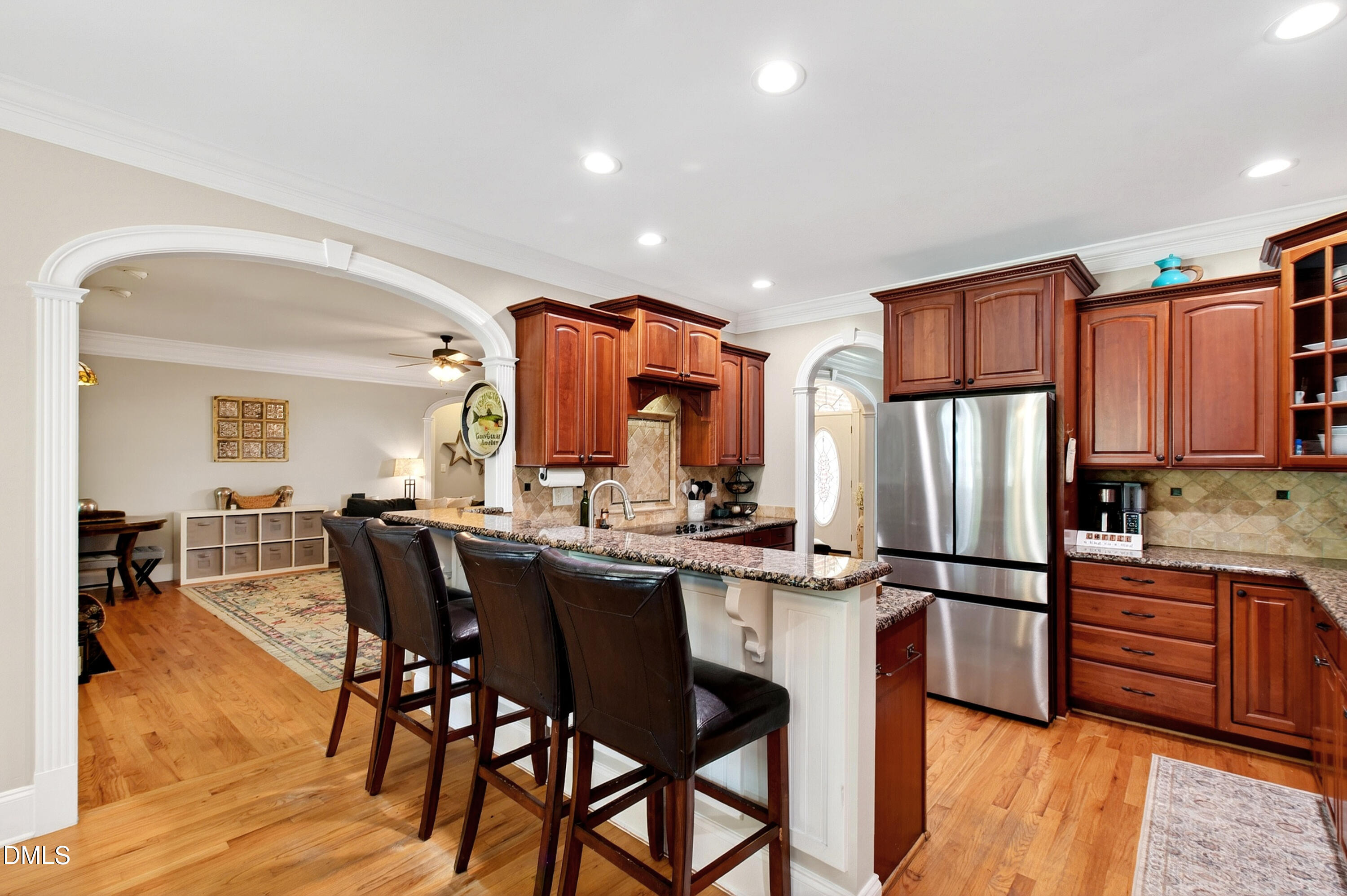 main property photo 20