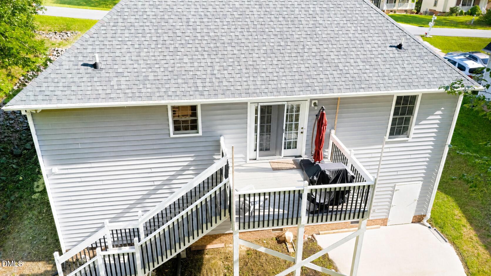 main property photo 38