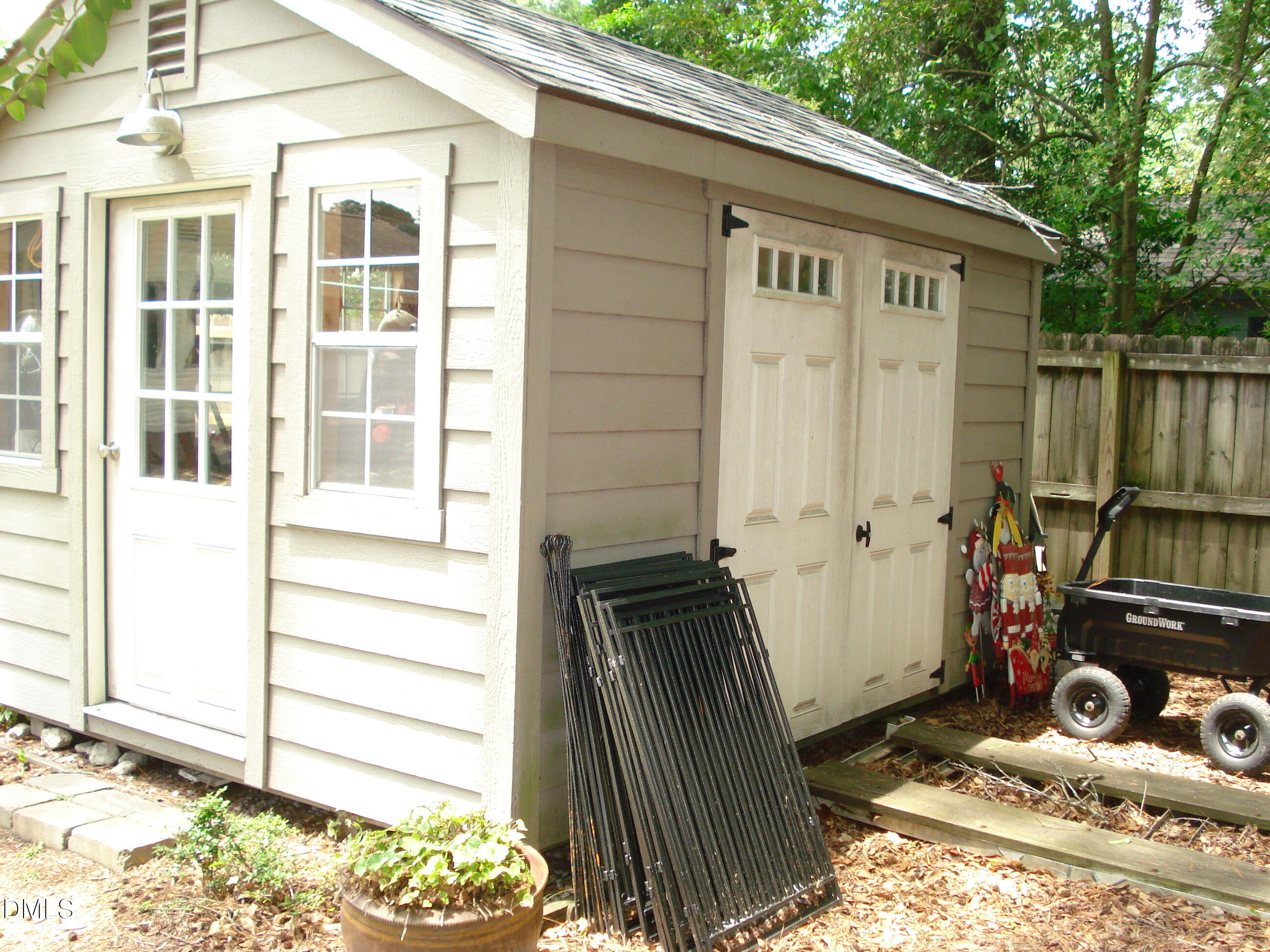 main property photo 46