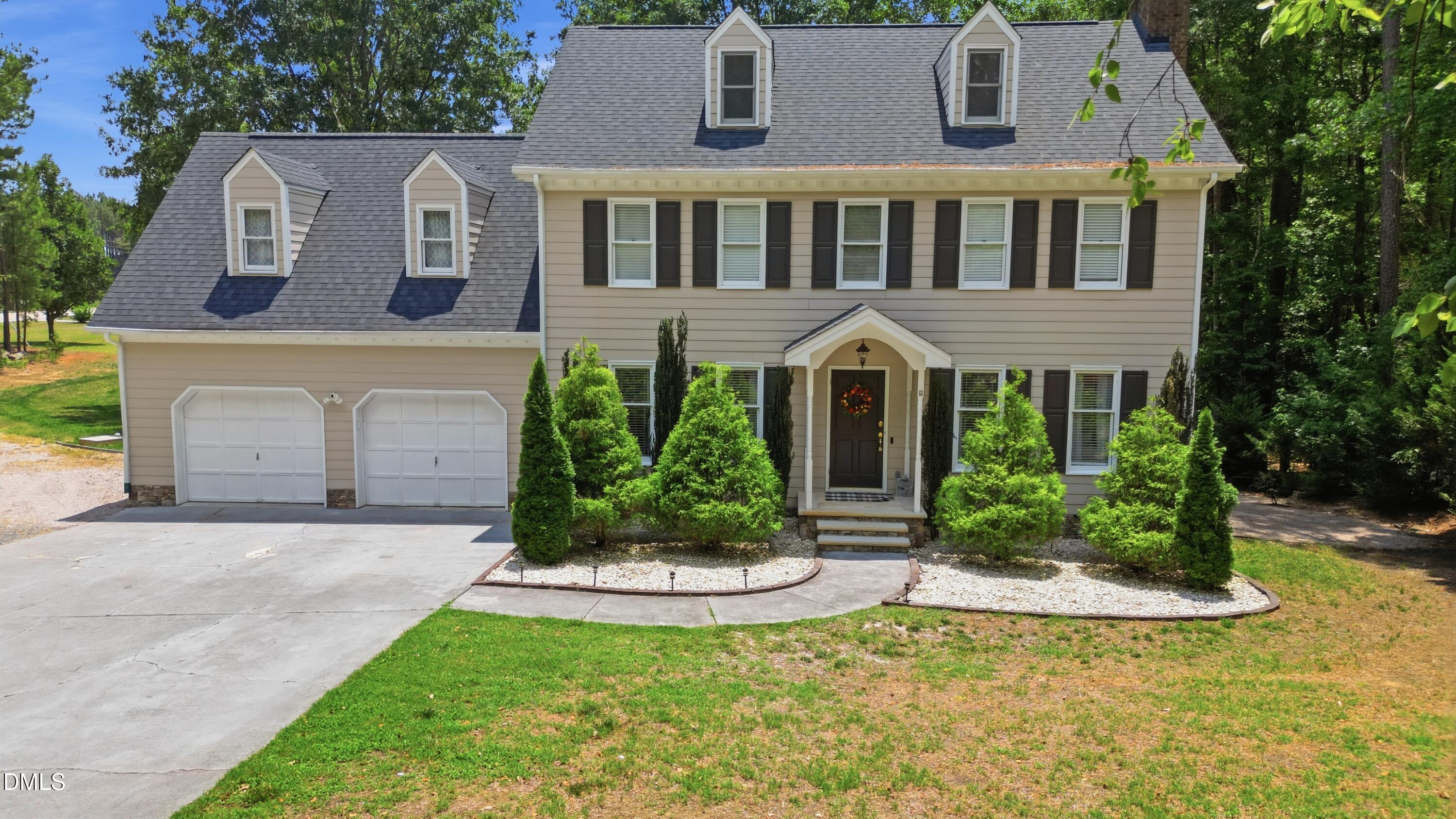 main property photo 40