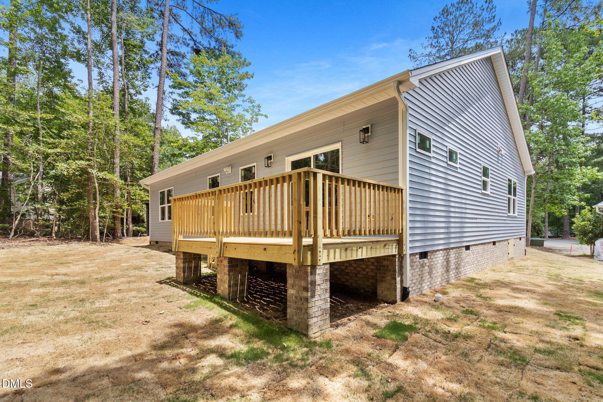 main property photo 34