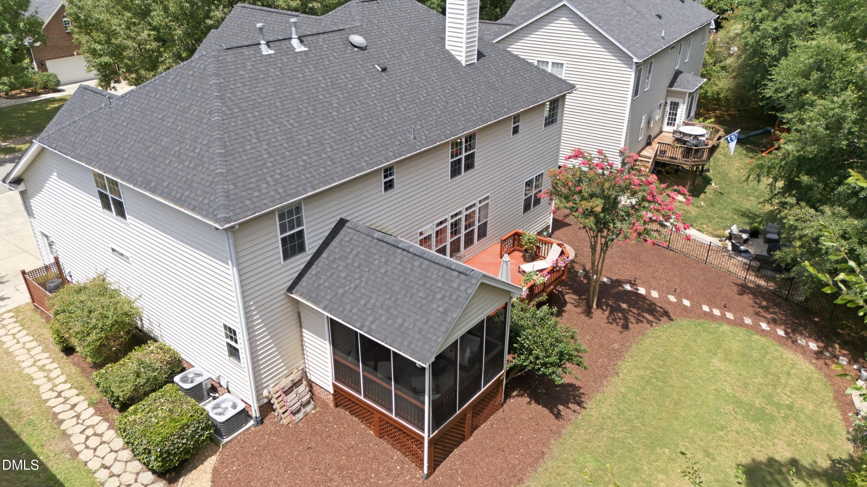 main property photo 47