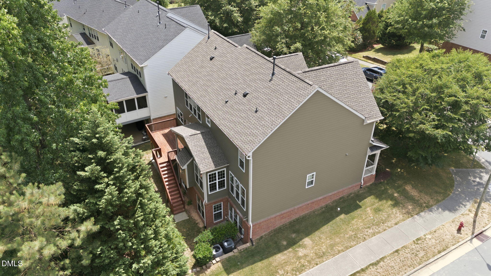 main property photo 54