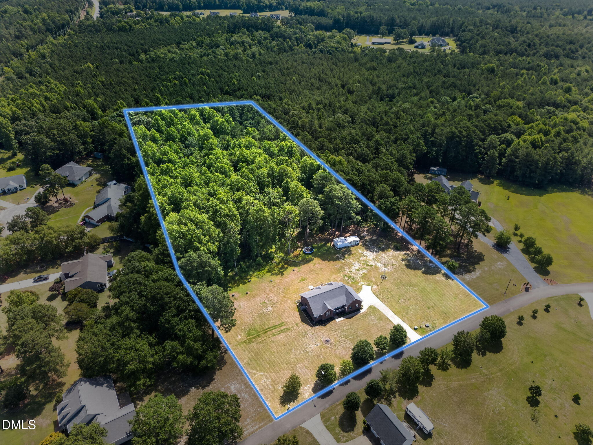 main property photo 4