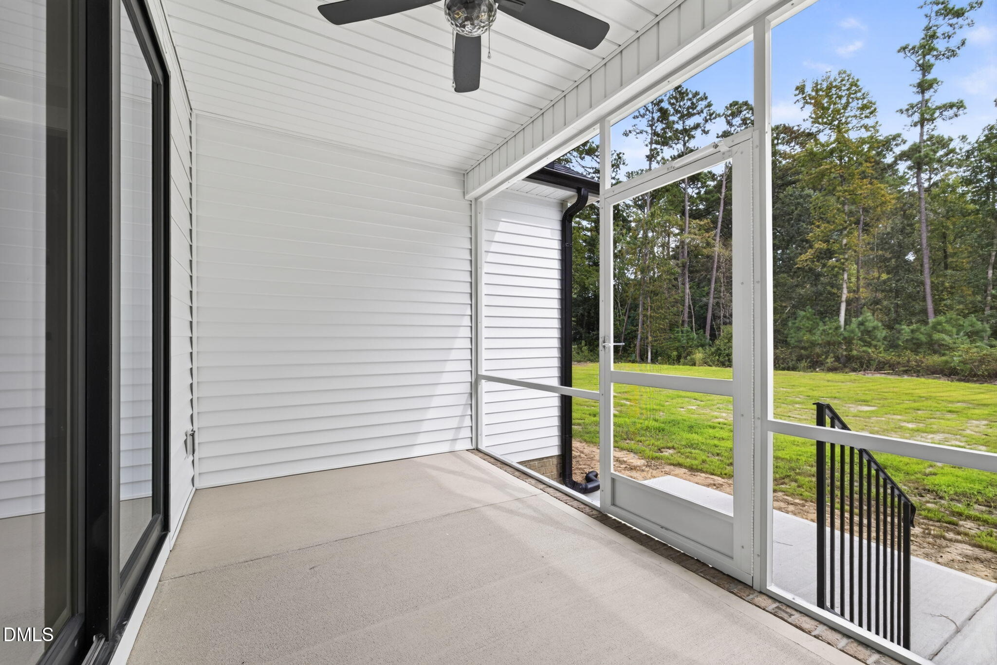 main property photo 50