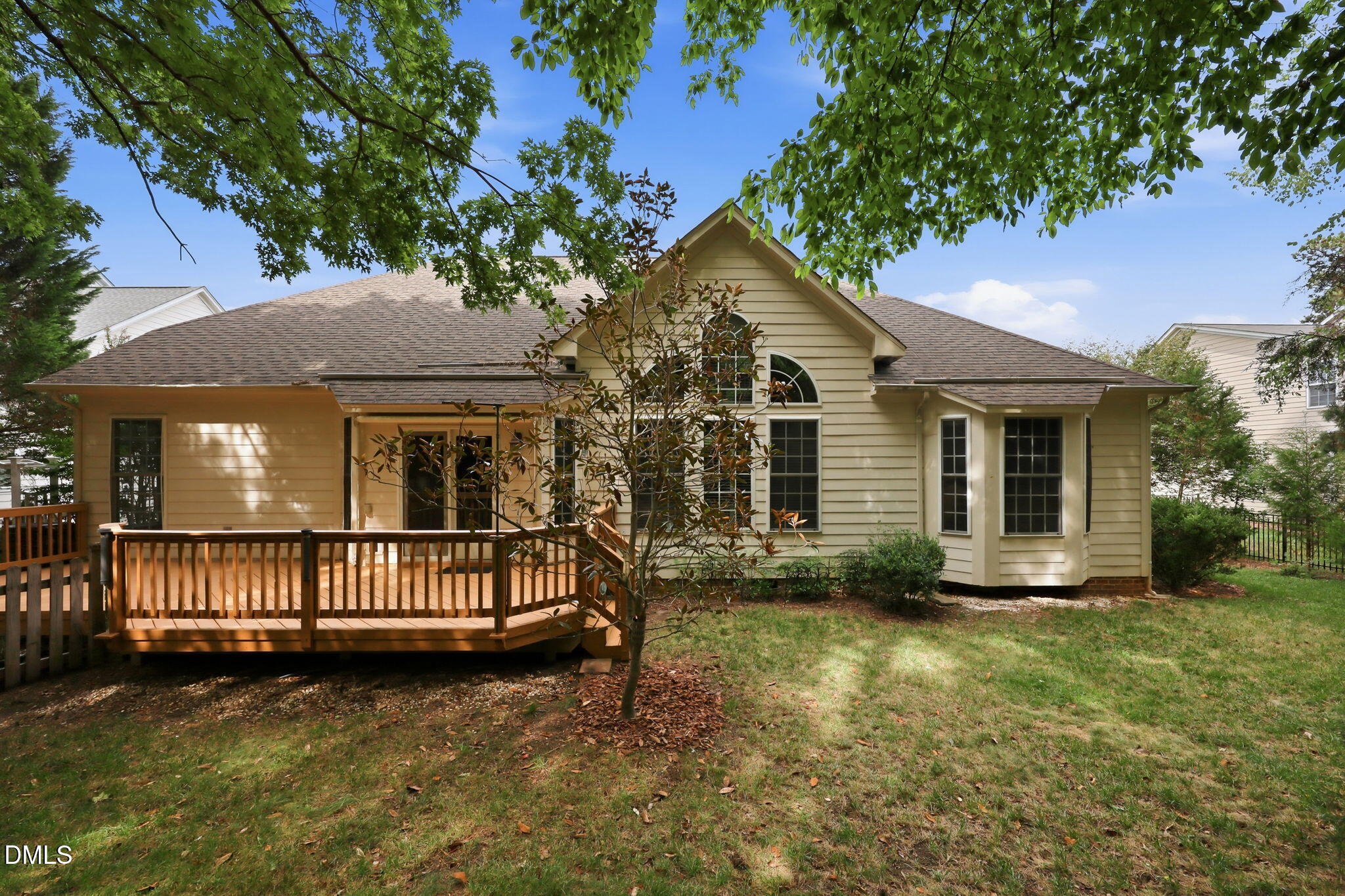 main property photo 41
