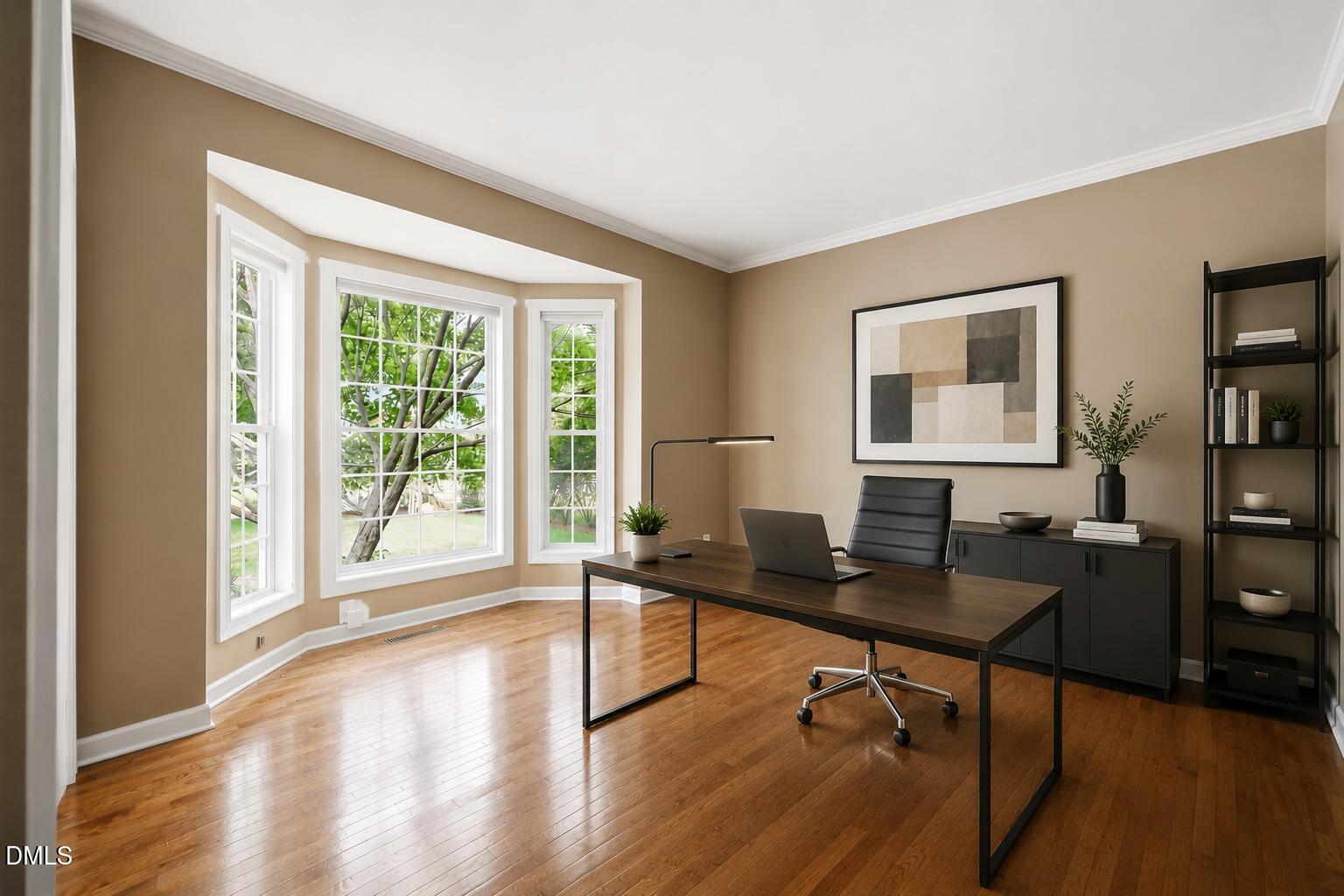 main property photo 6