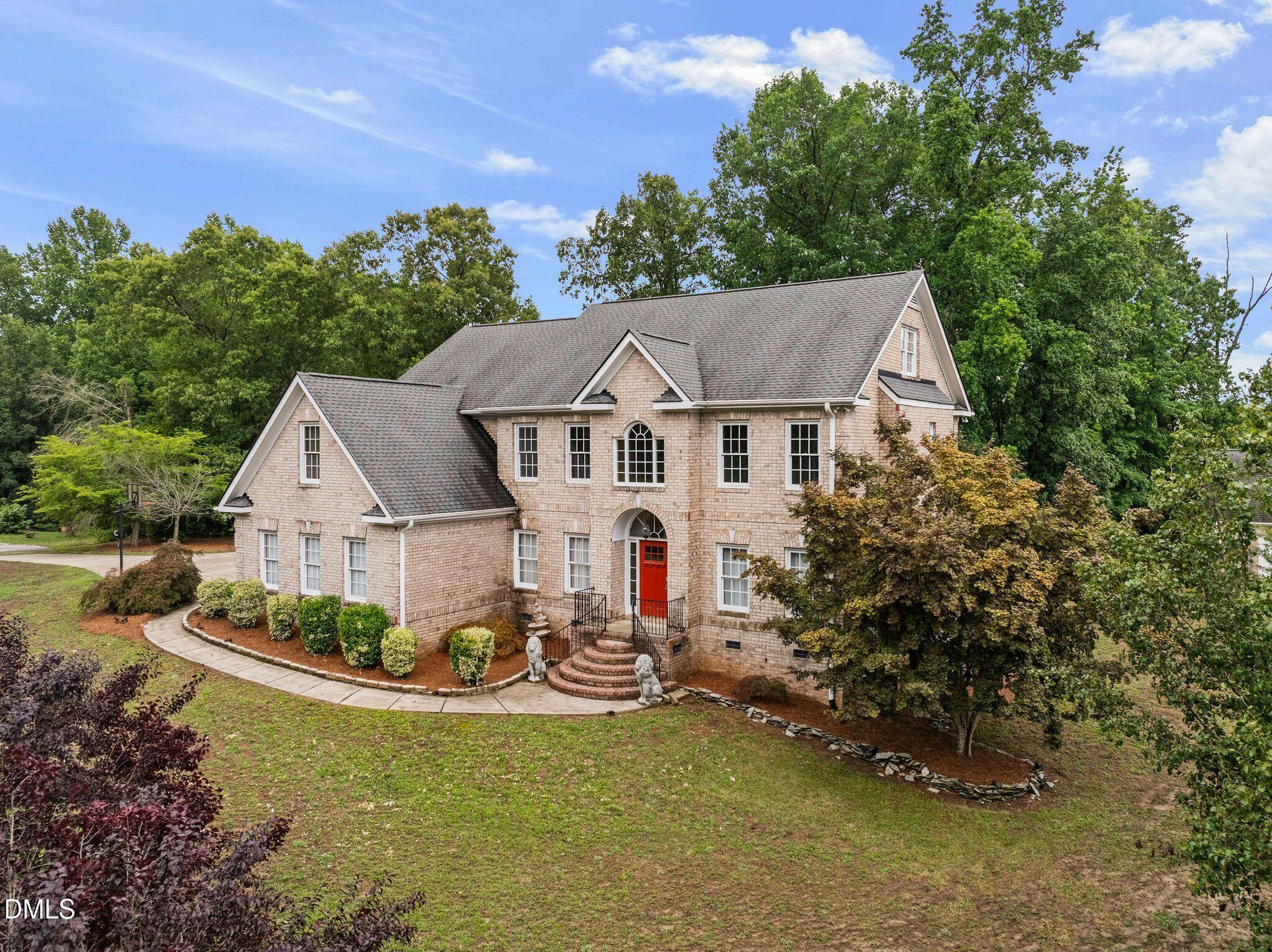 main property photo 4