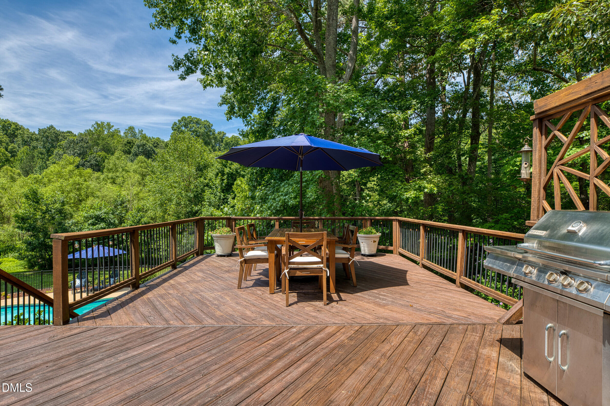 main property photo 45