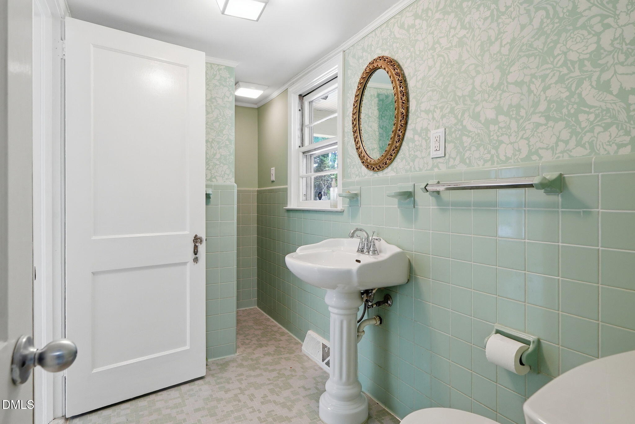 main property photo 59