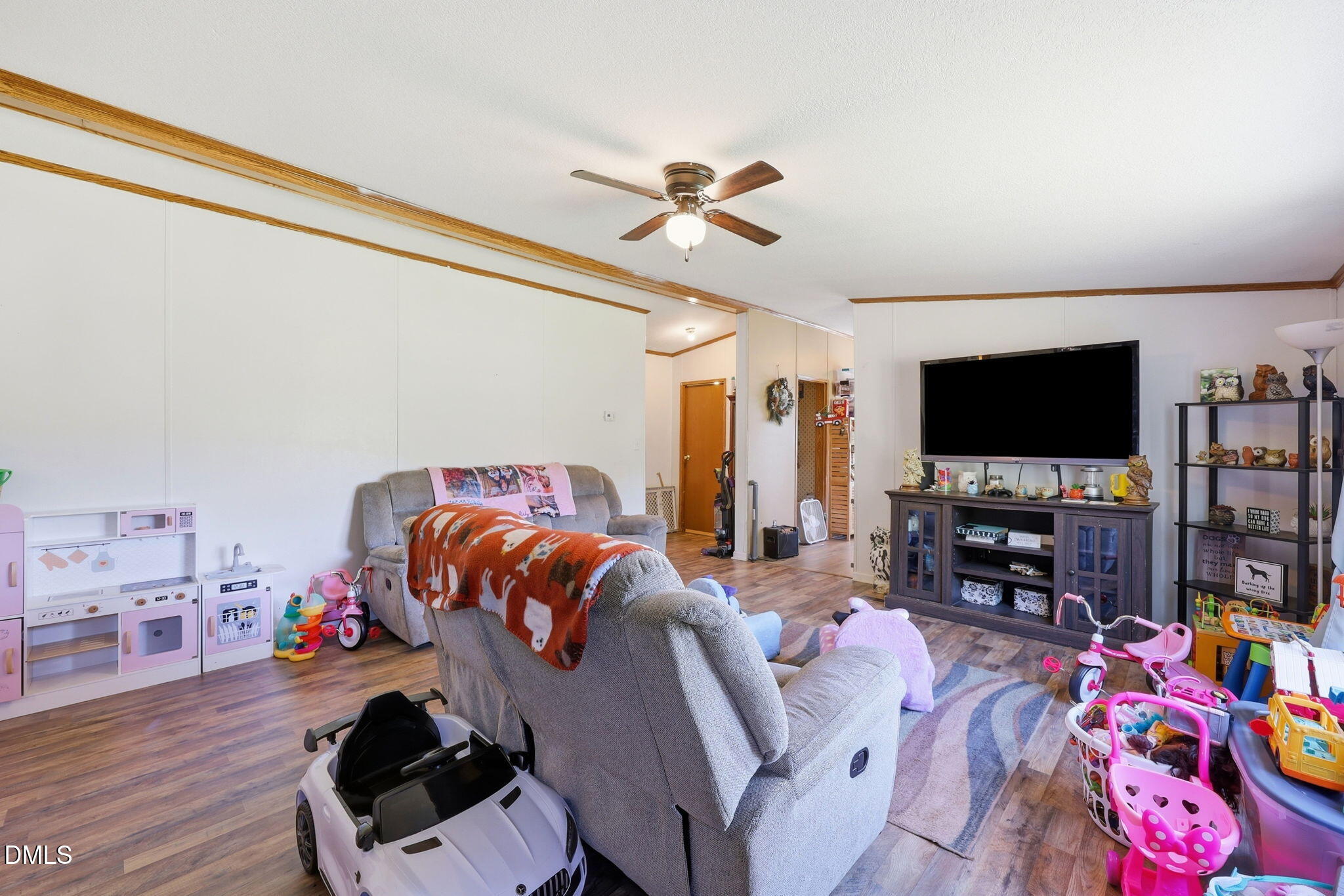 main property photo 31
