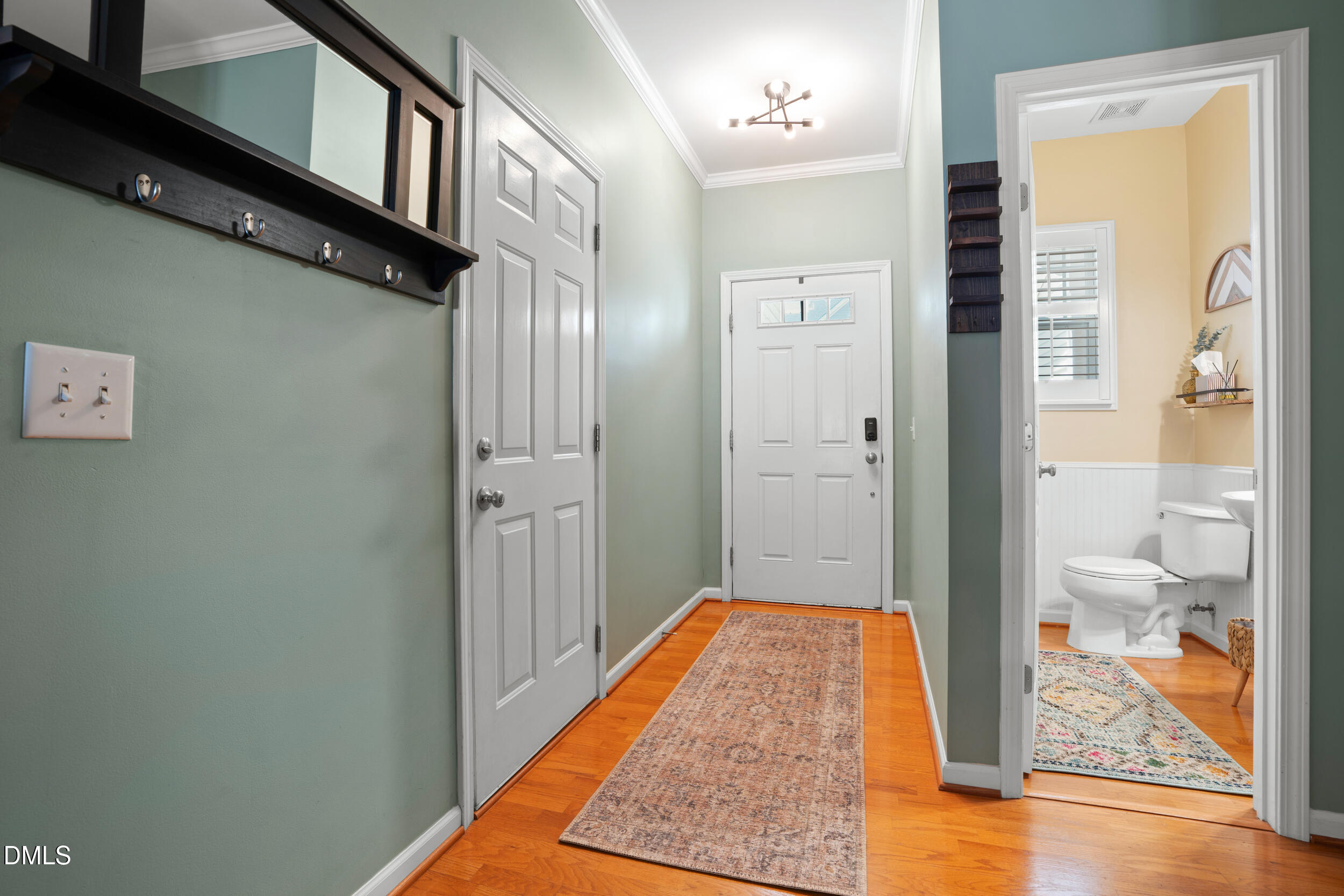 main property photo 8