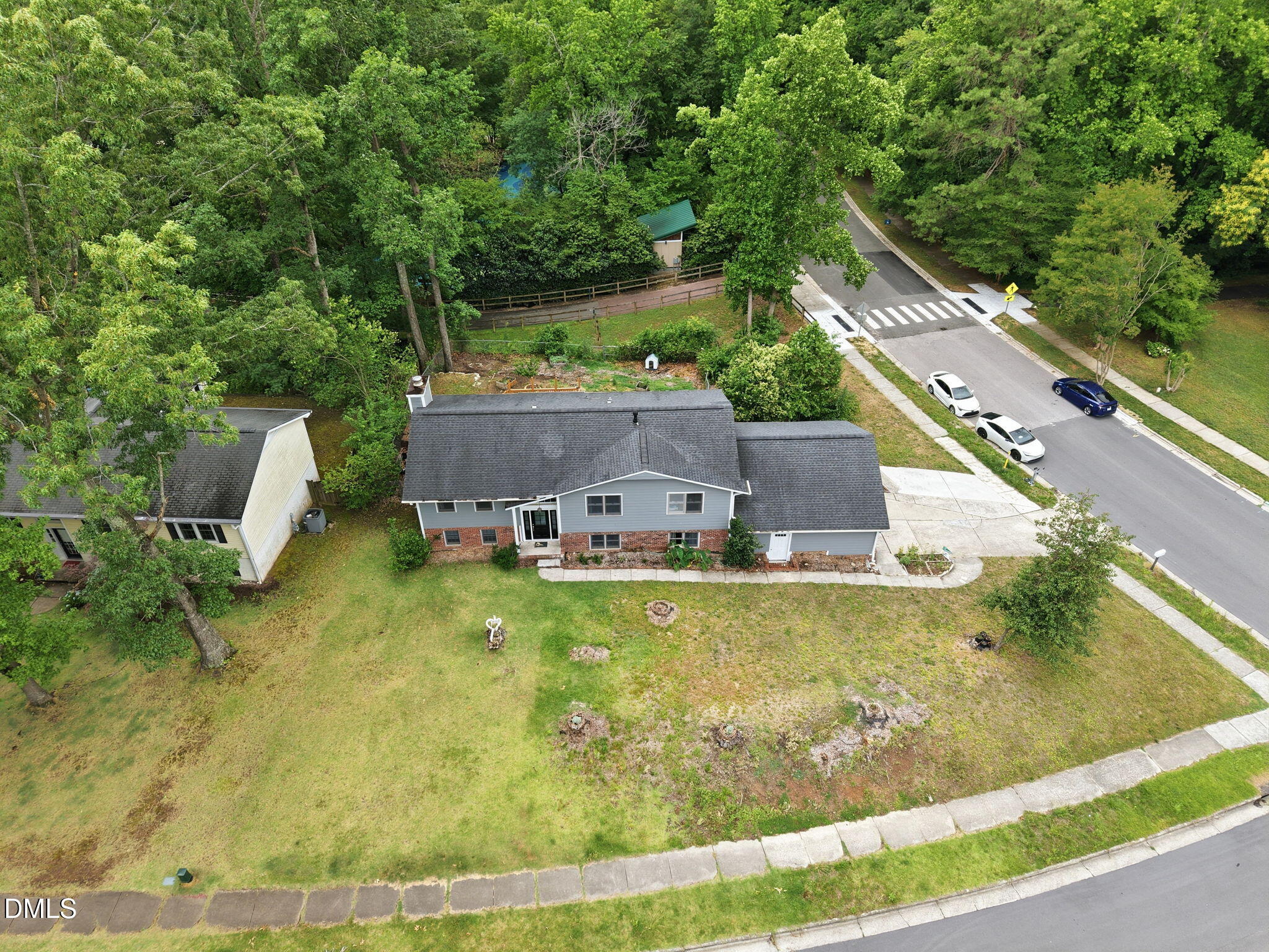 main property photo 44