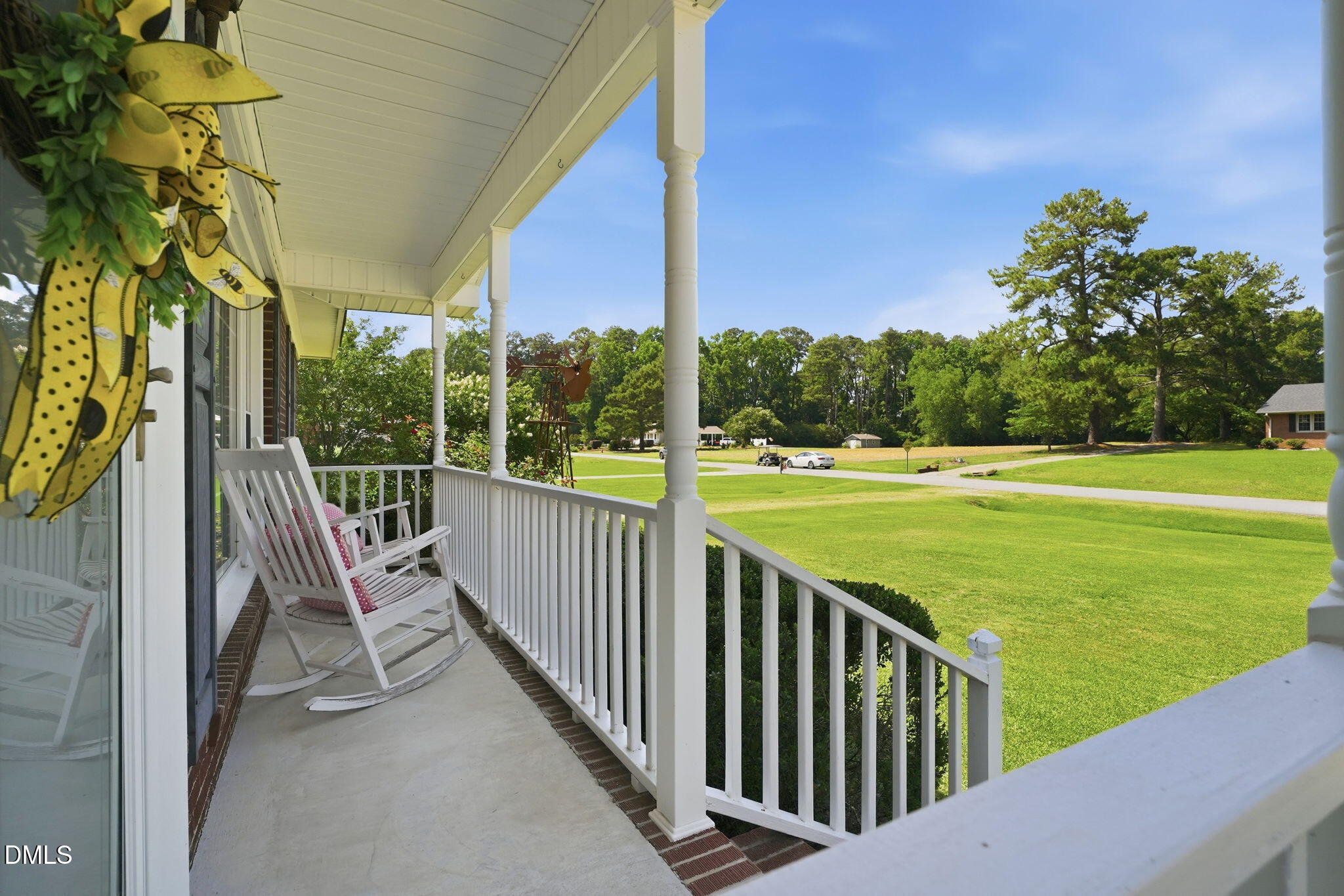 main property photo 28