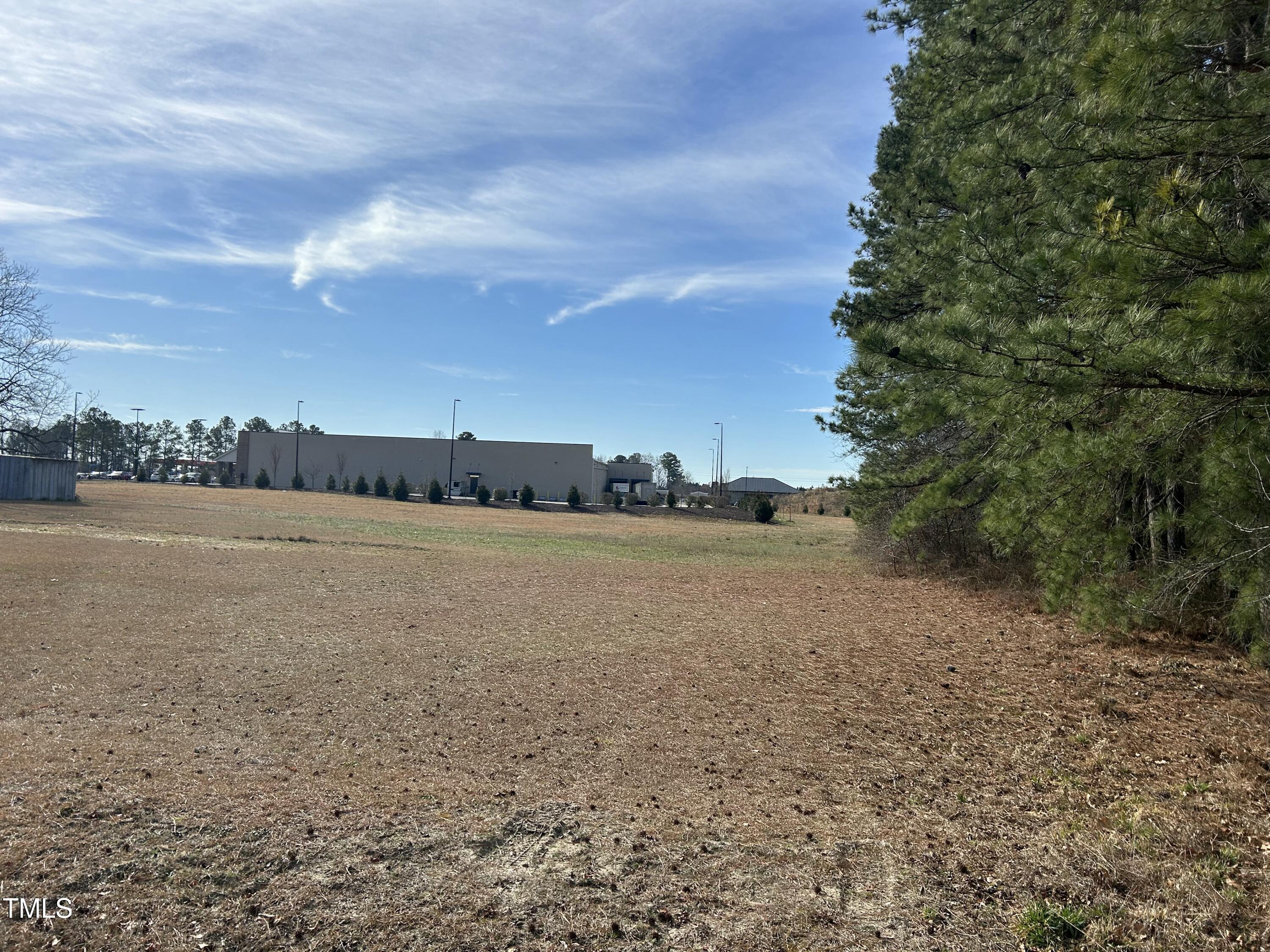 main property photo 11