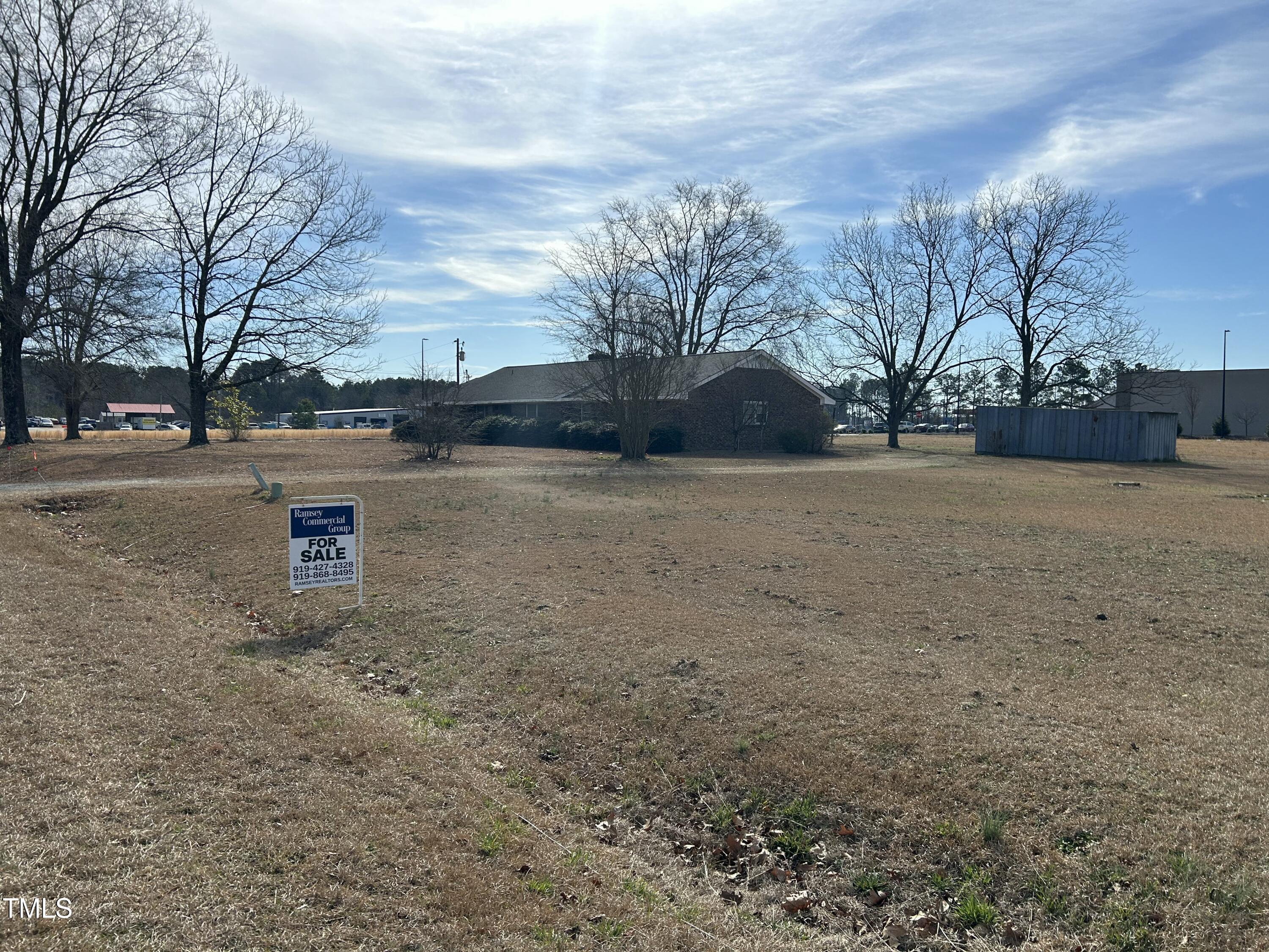 main property photo 13