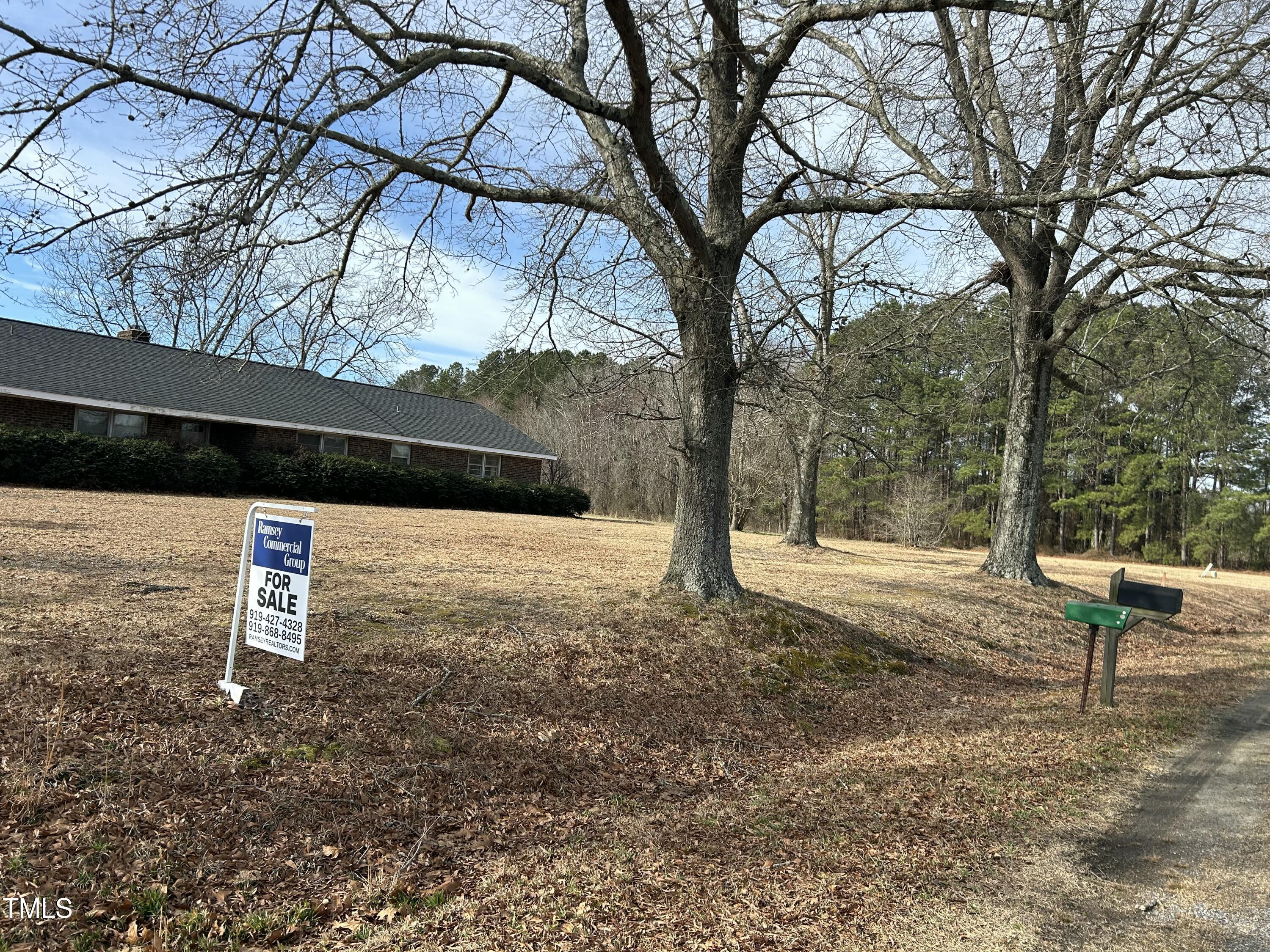 main property photo 5