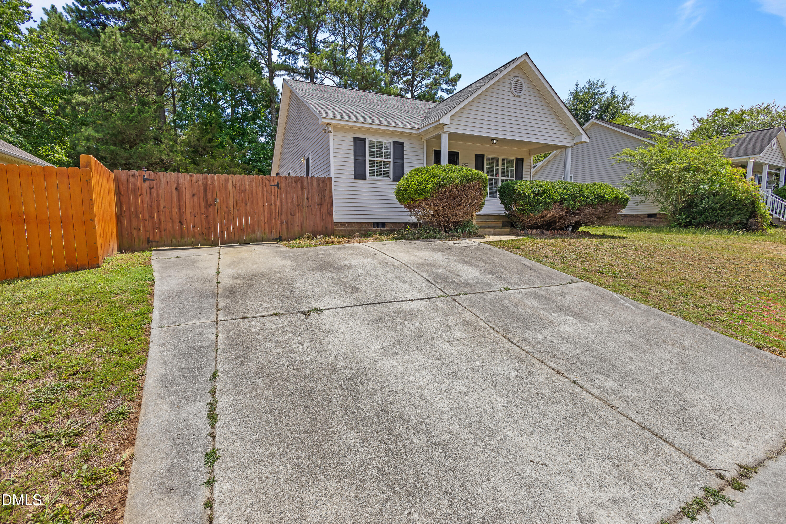 main property photo 20