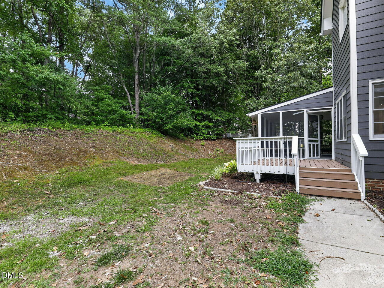 main property photo 29