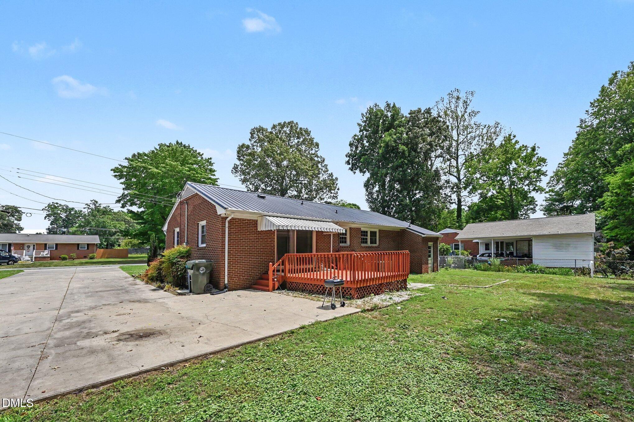 main property photo 21