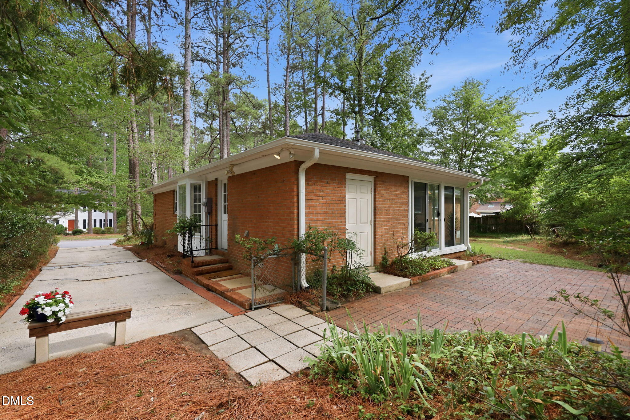 main property photo 38