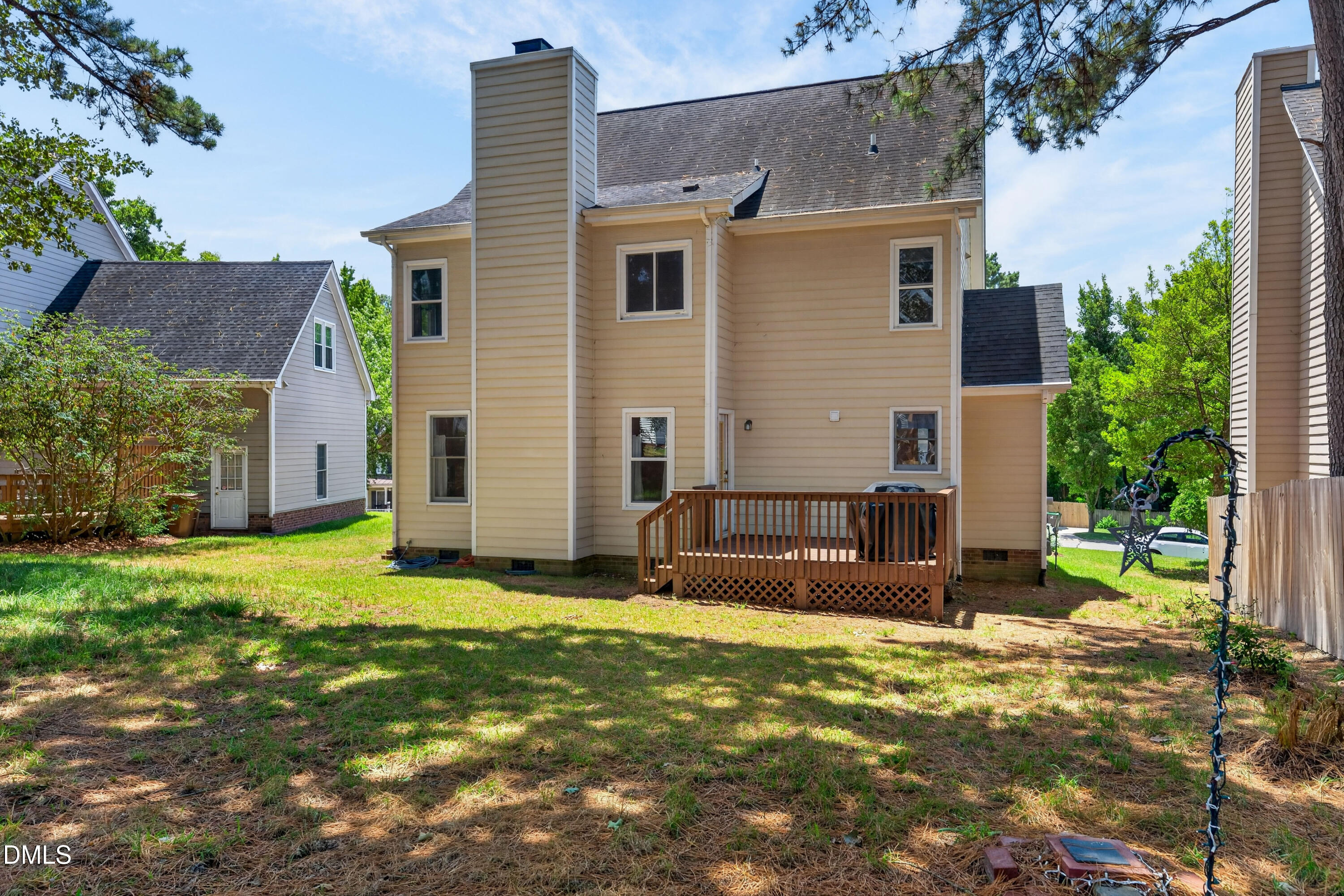 main property photo 32