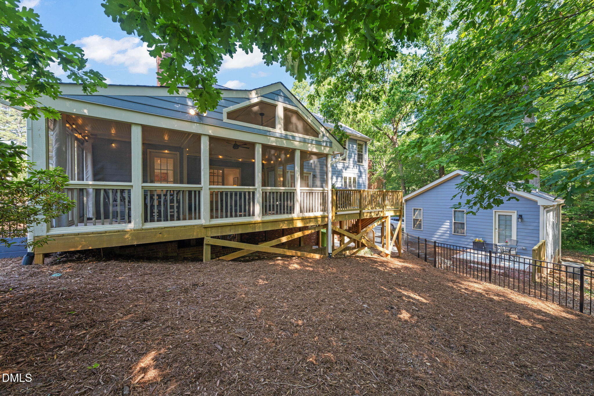 main property photo 38