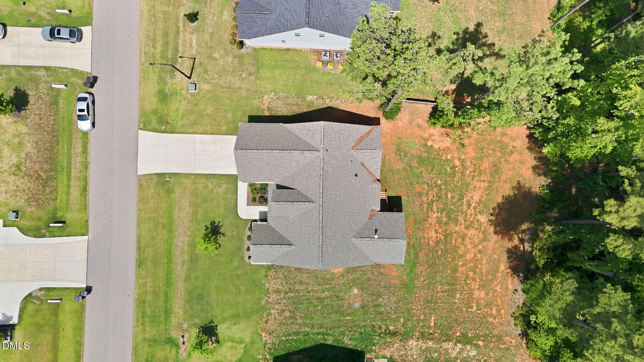 main property photo 45