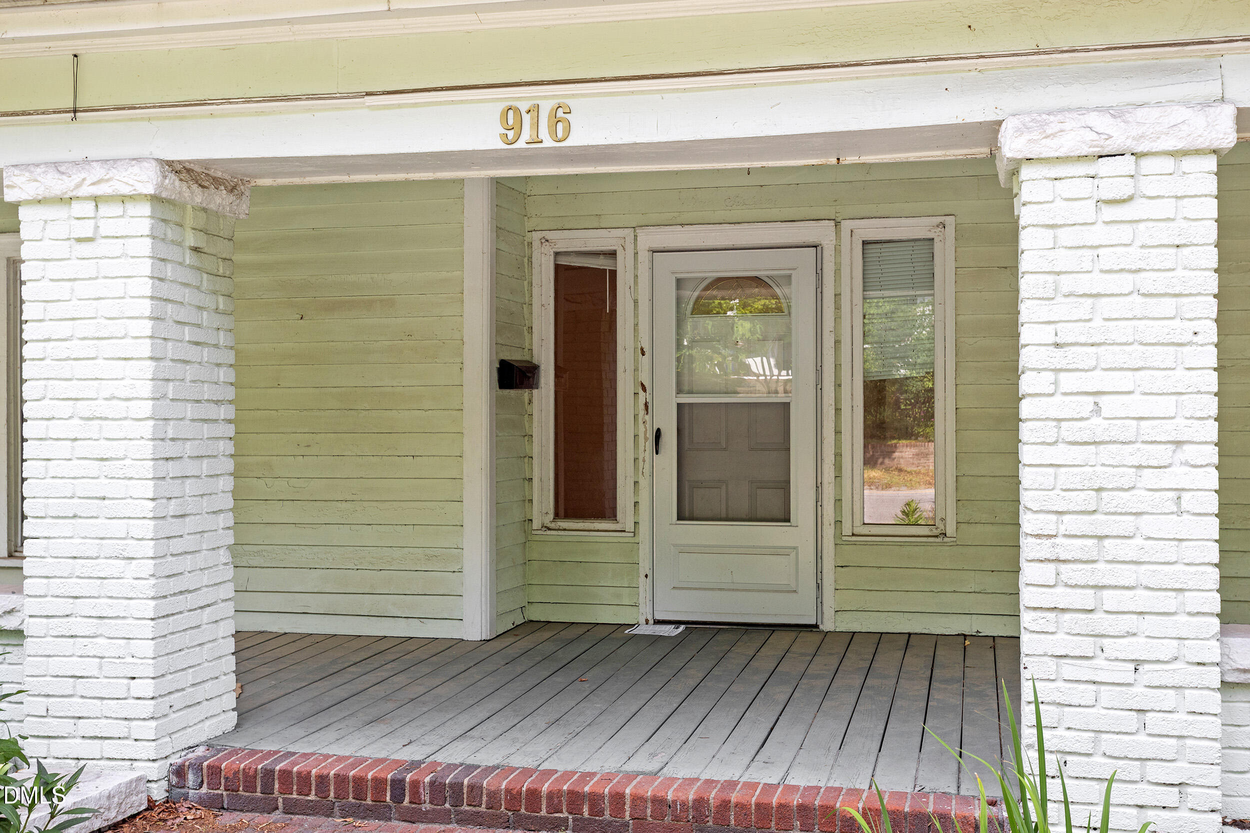 main property photo 3
