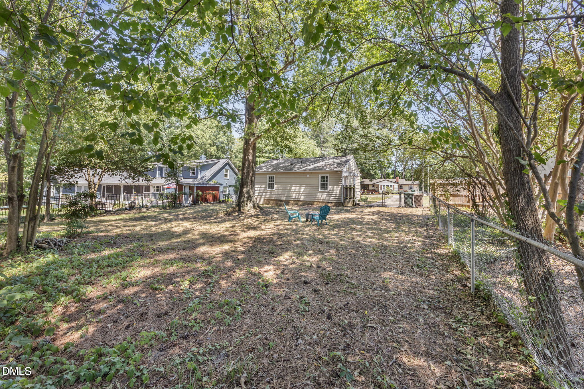 main property photo 17