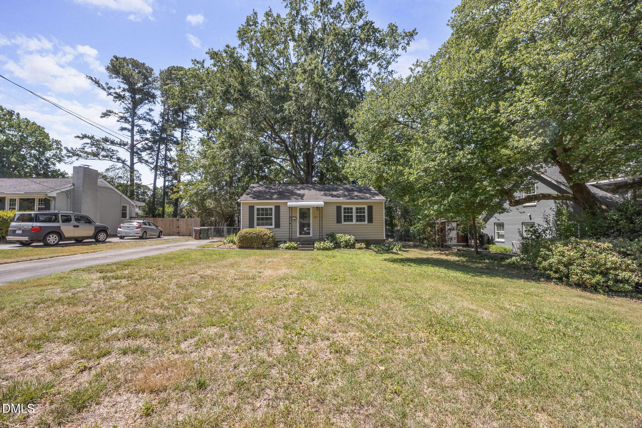 main property photo 5