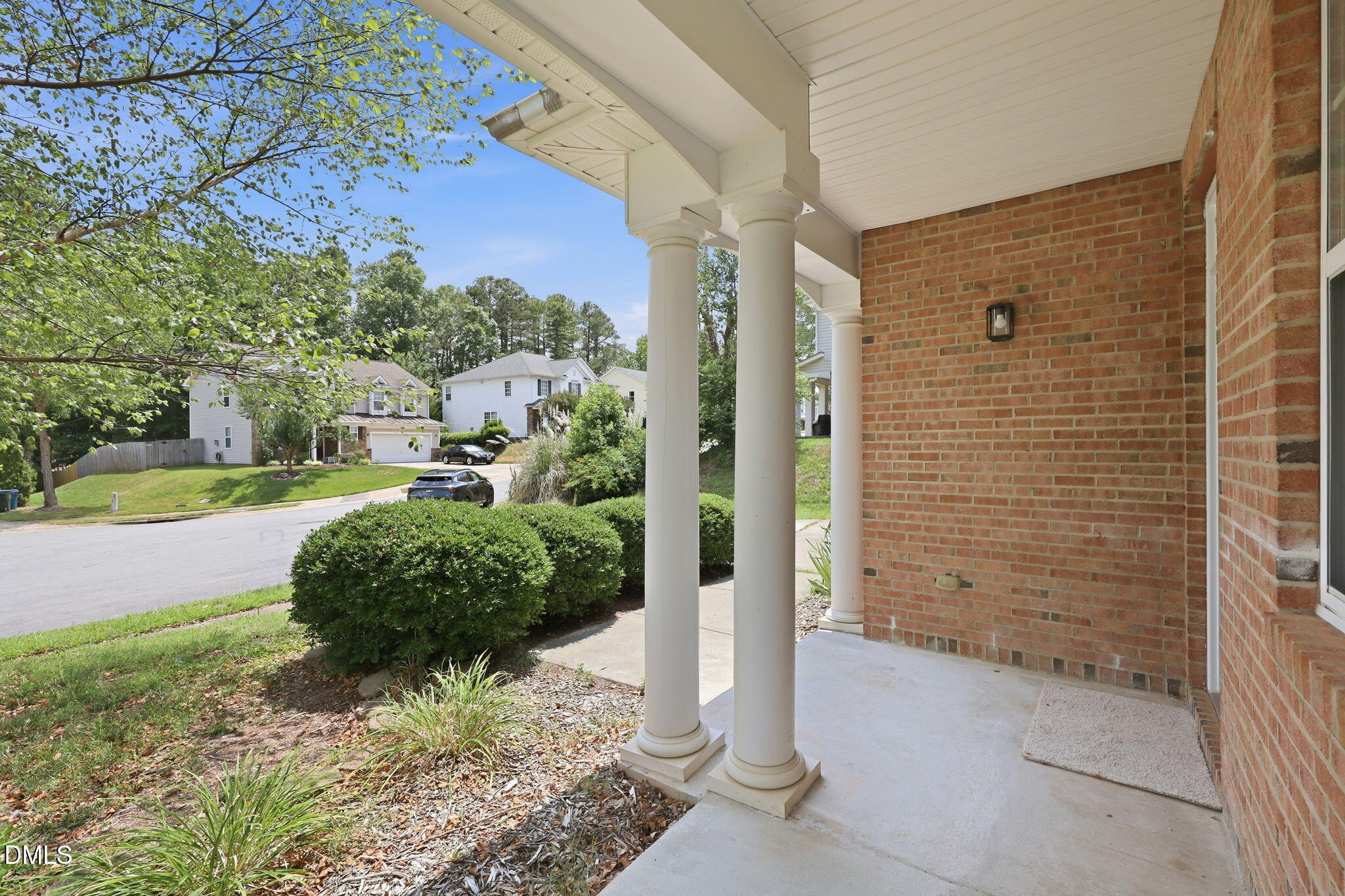 main property photo 3