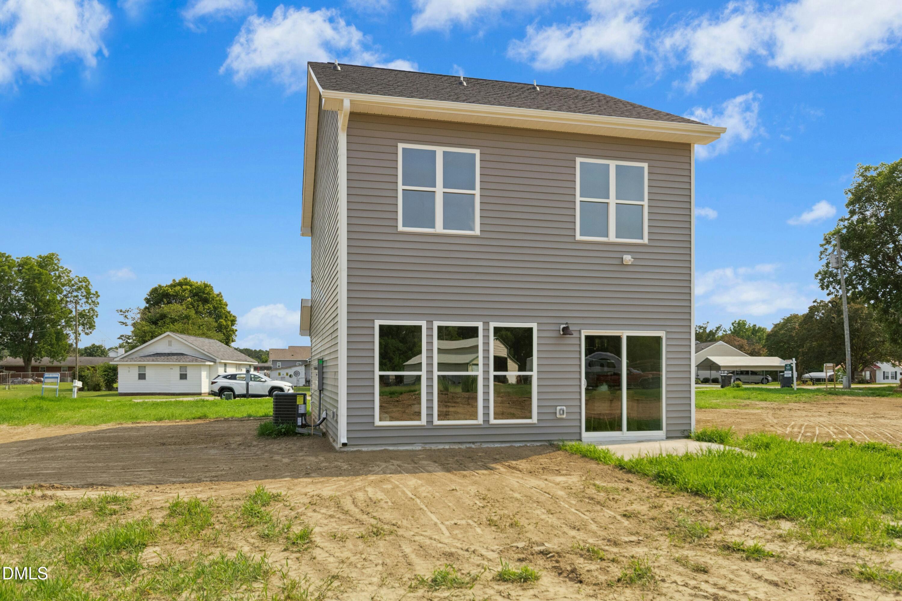 main property photo 20