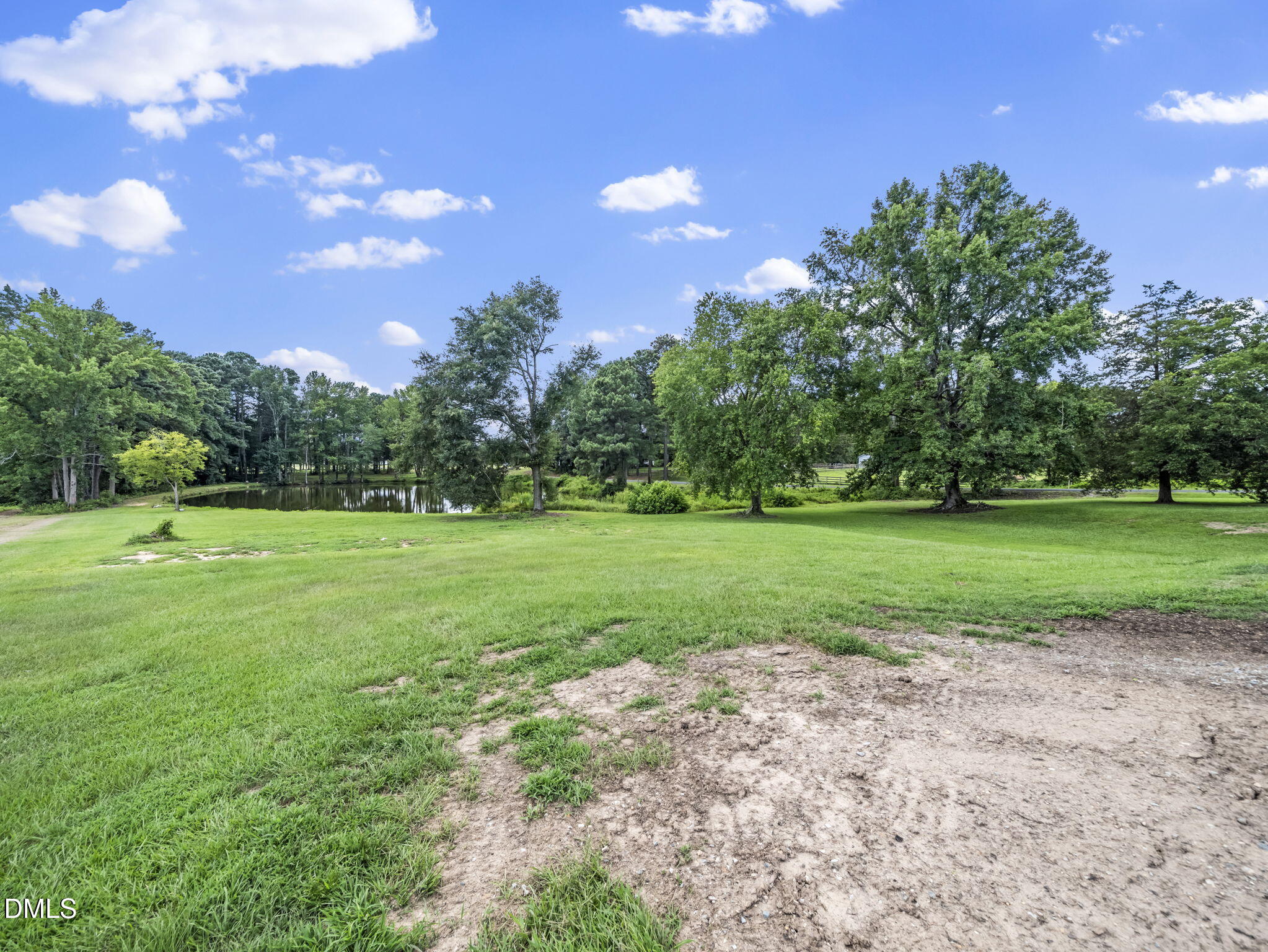 main property photo 40