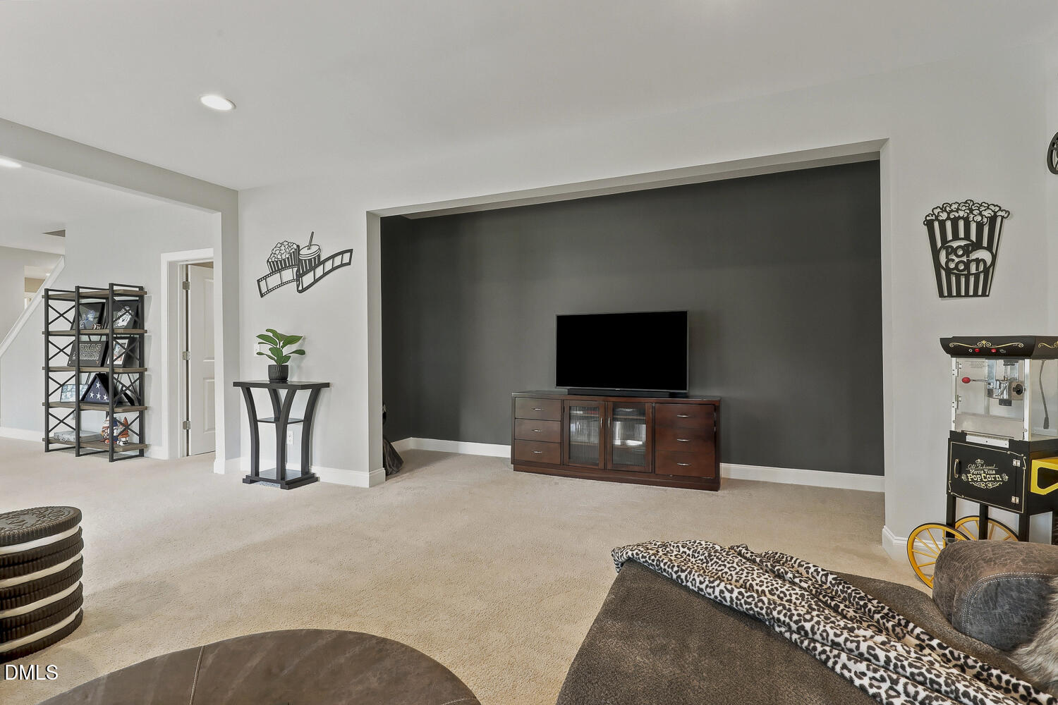 main property photo 70