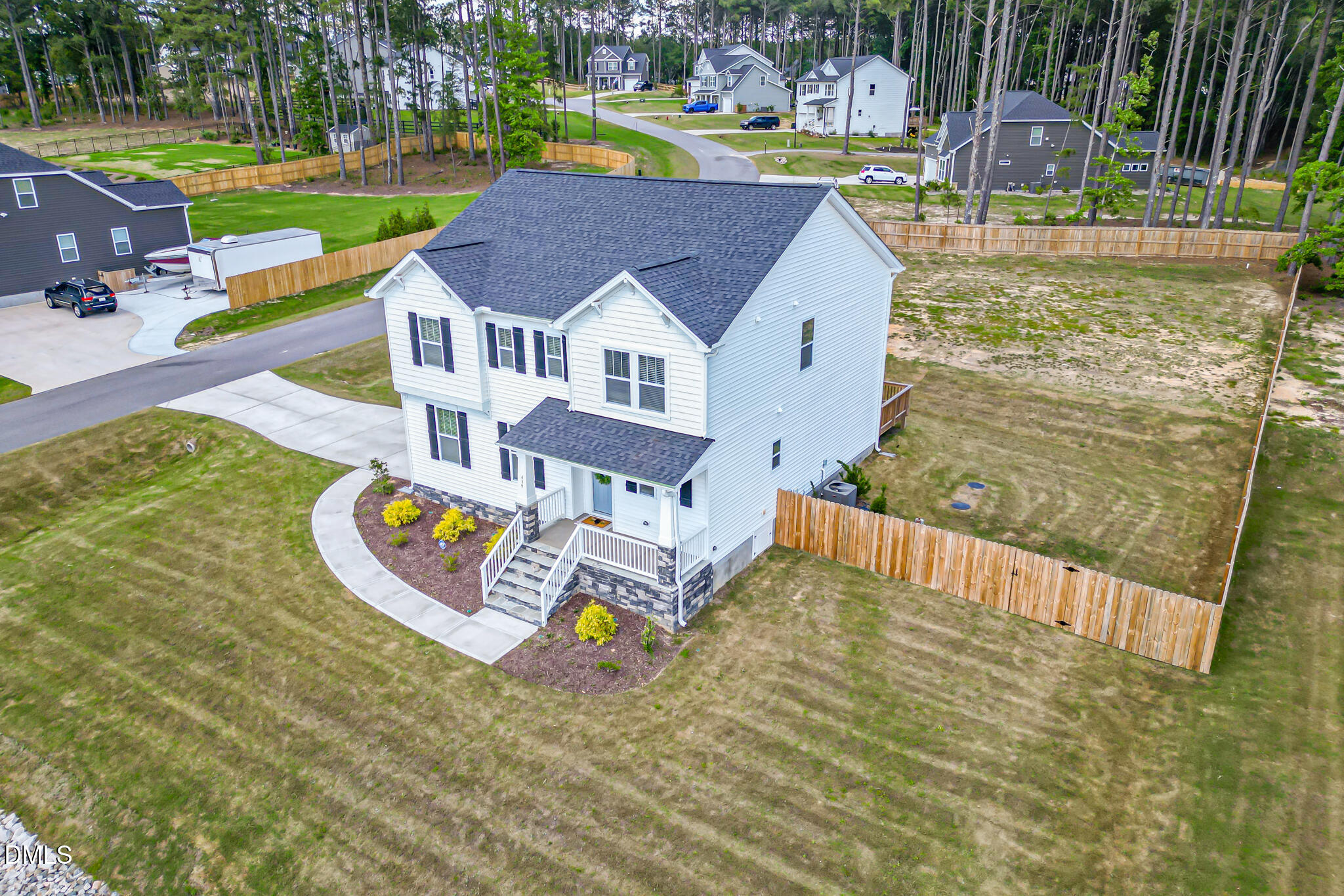 main property photo 39