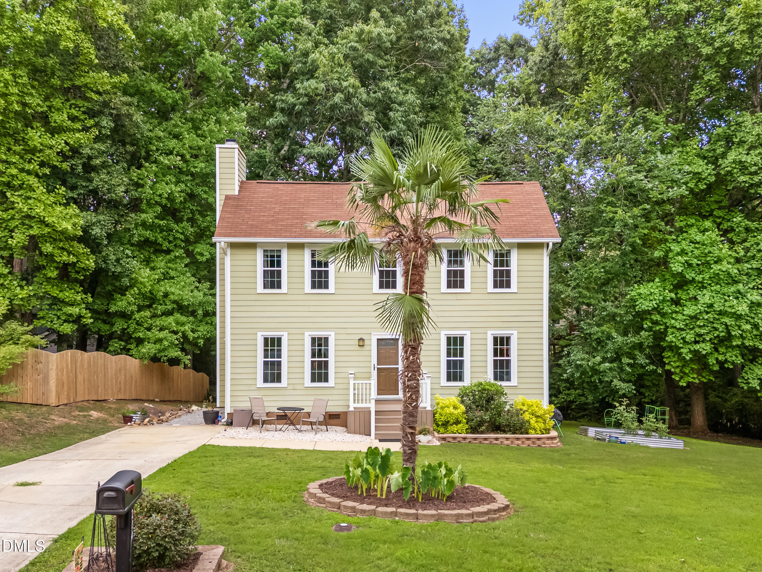 main property photo 2