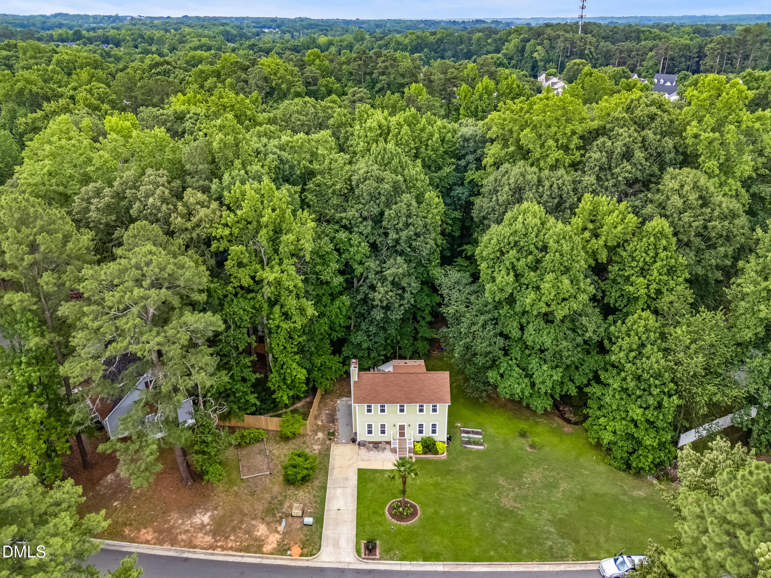 main property photo 31