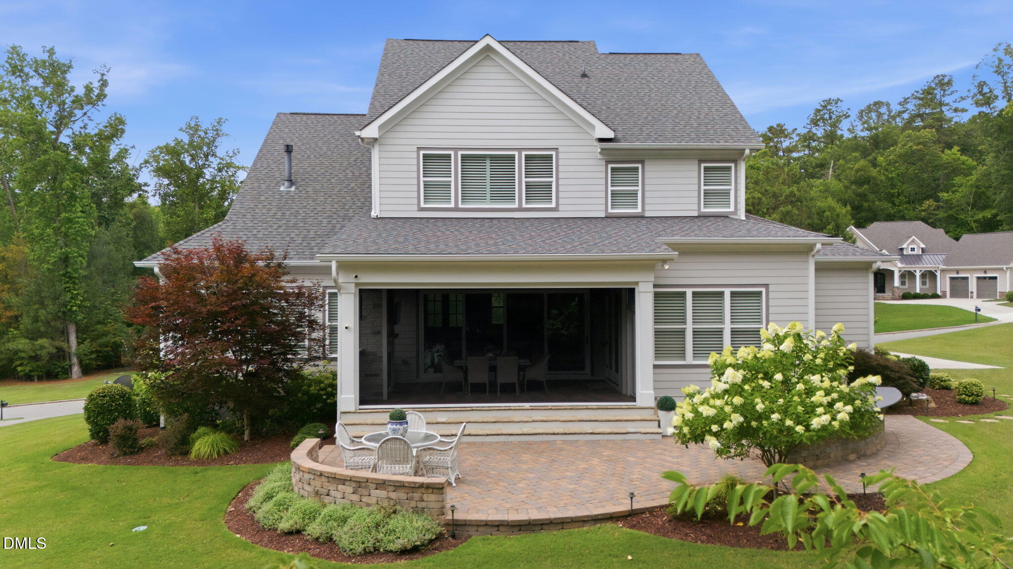 main property photo 13