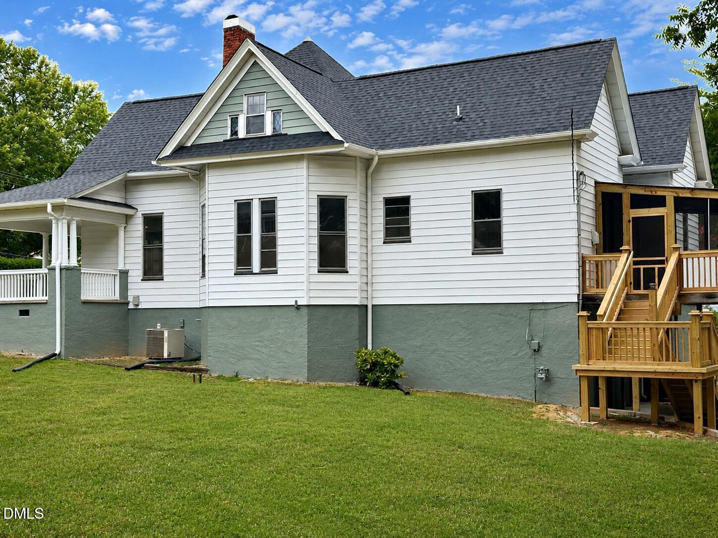 main property photo 5