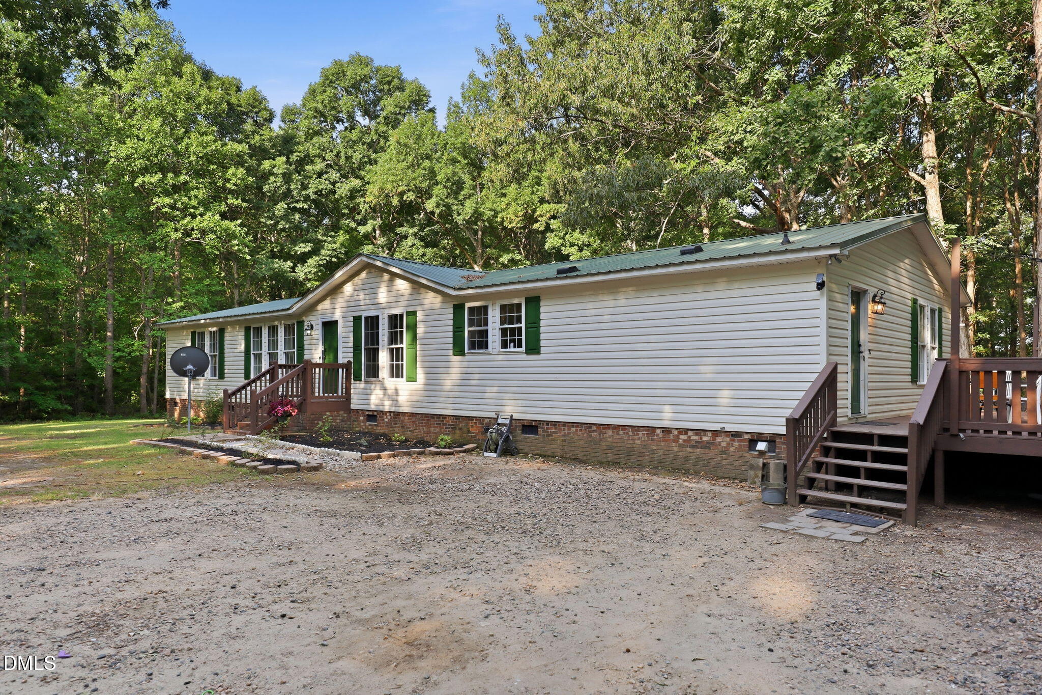 main property photo 4