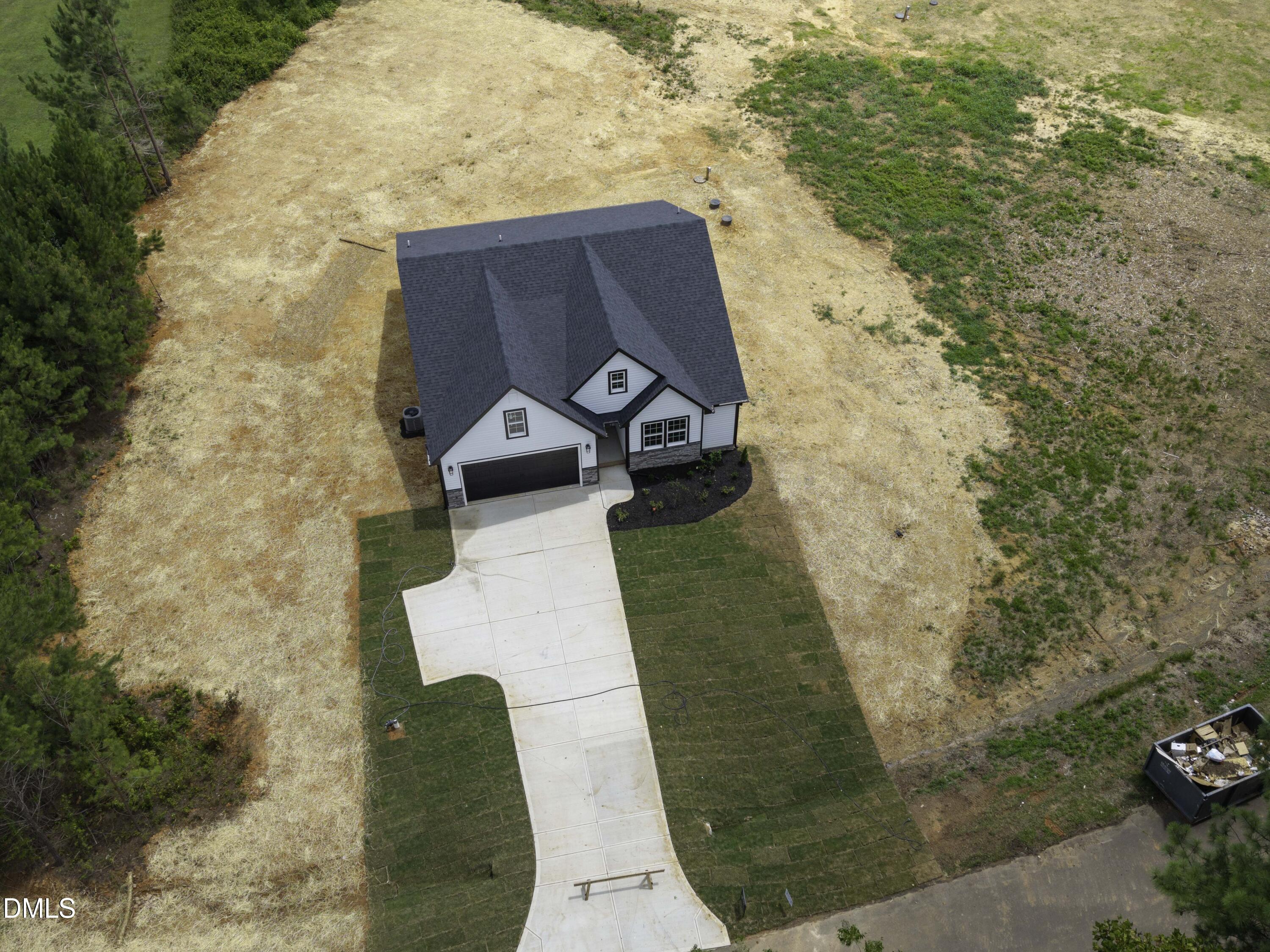 main property photo 35