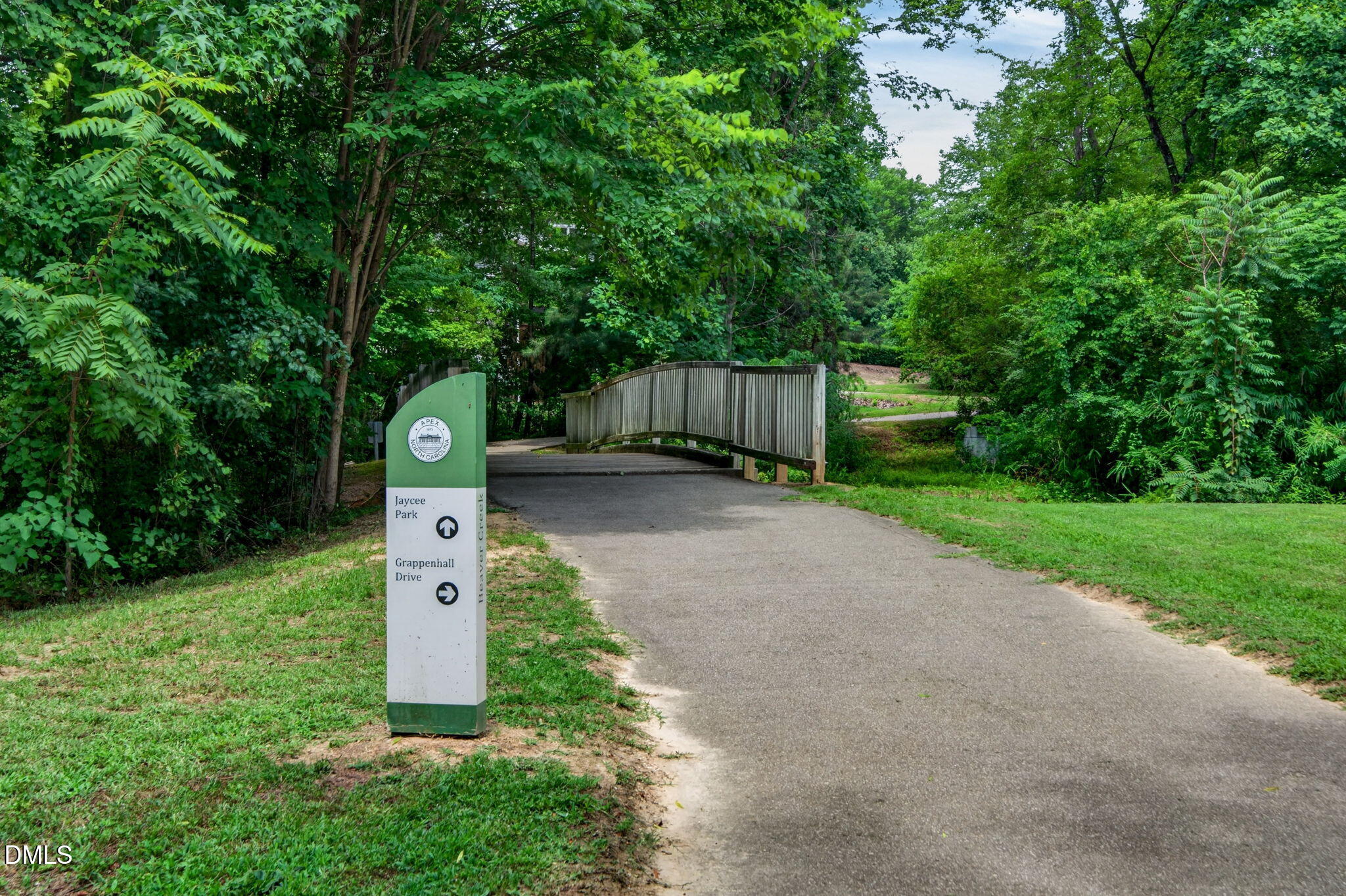 main property photo 50