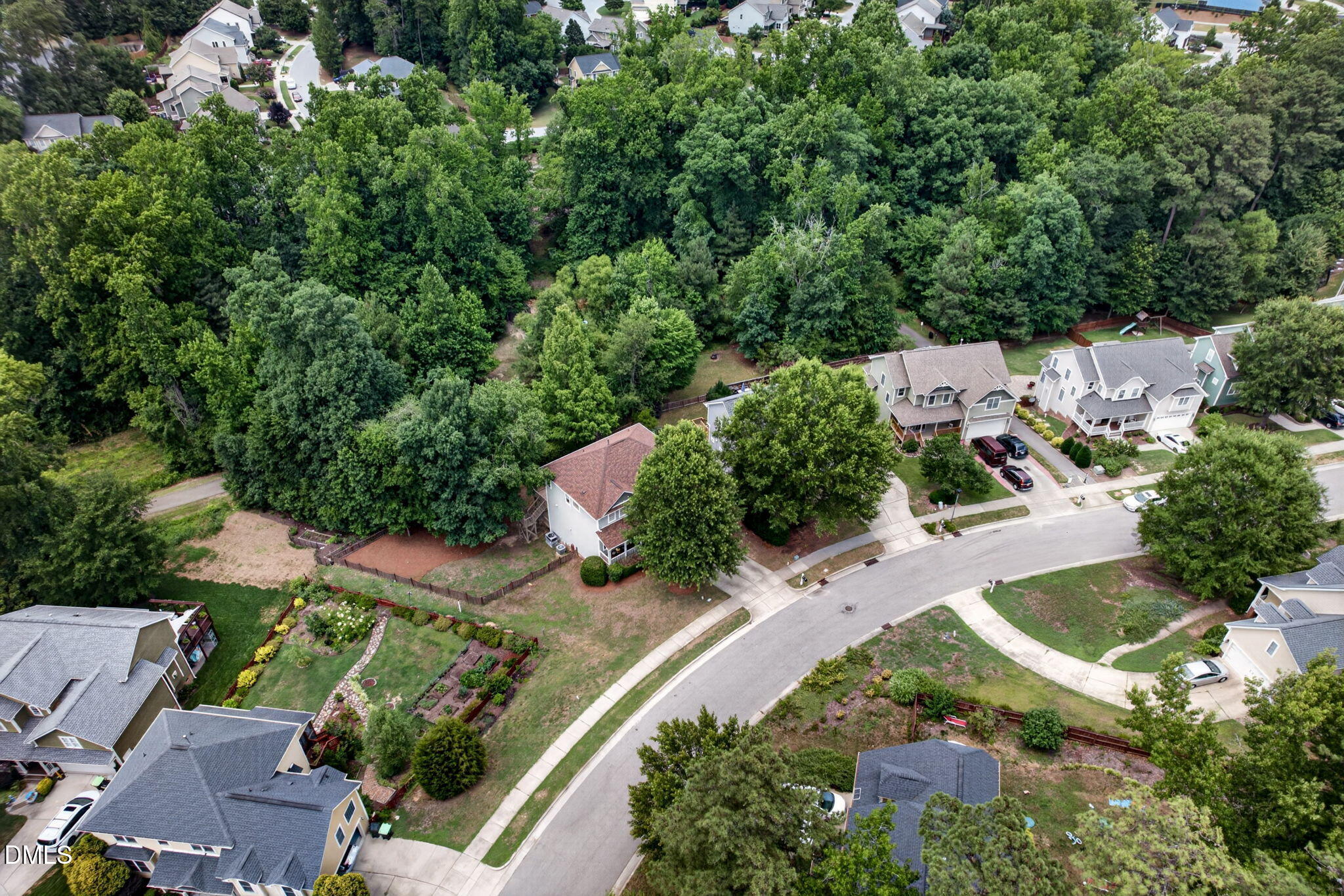main property photo 59