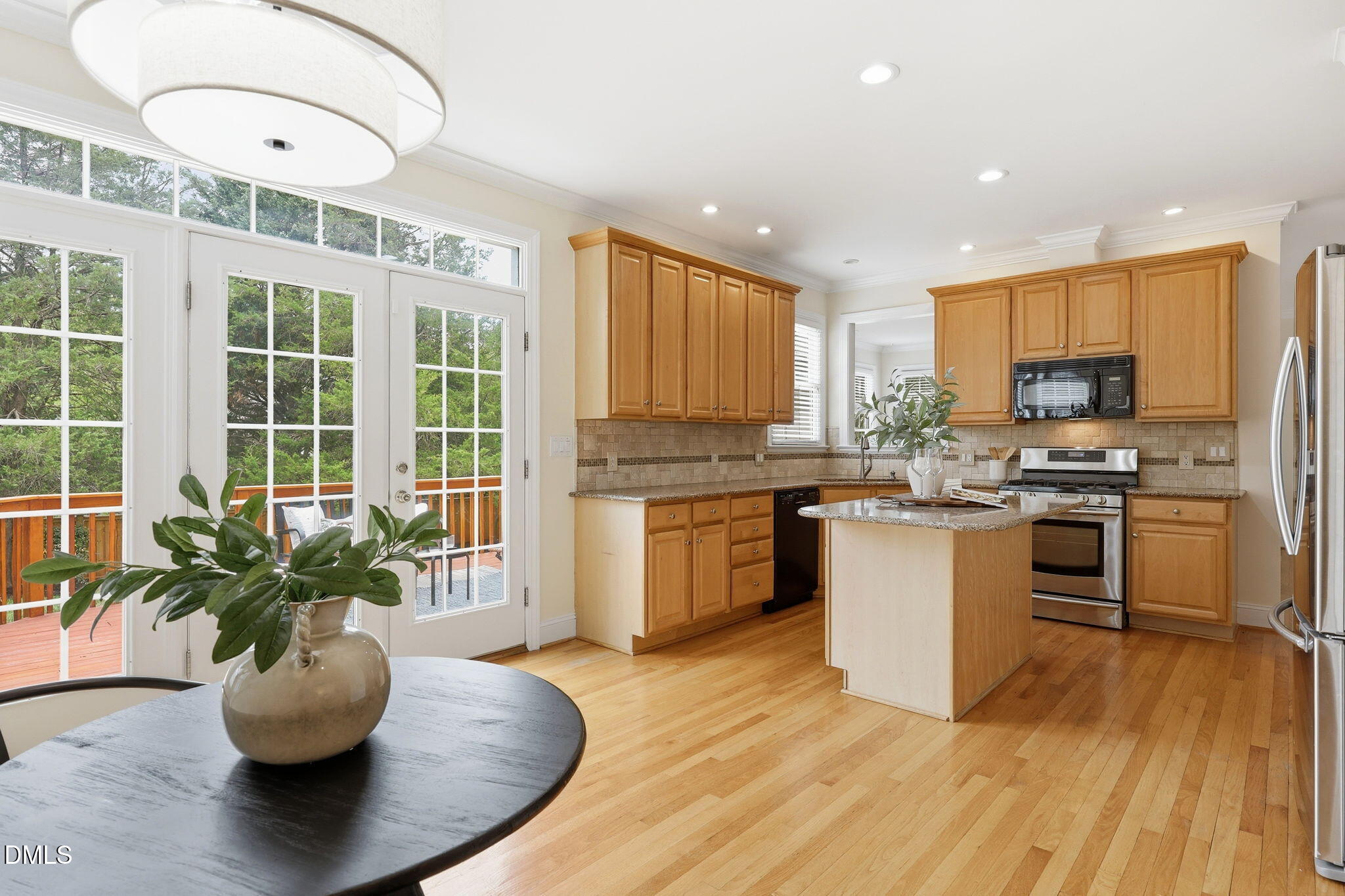 main property photo 14