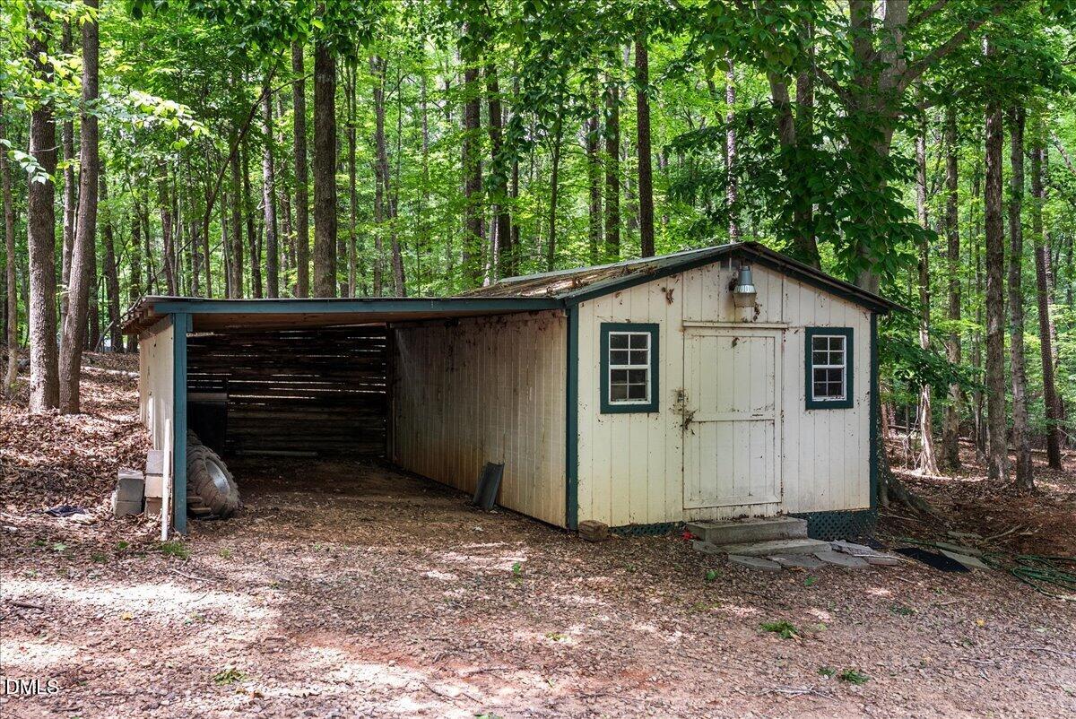 main property photo 23