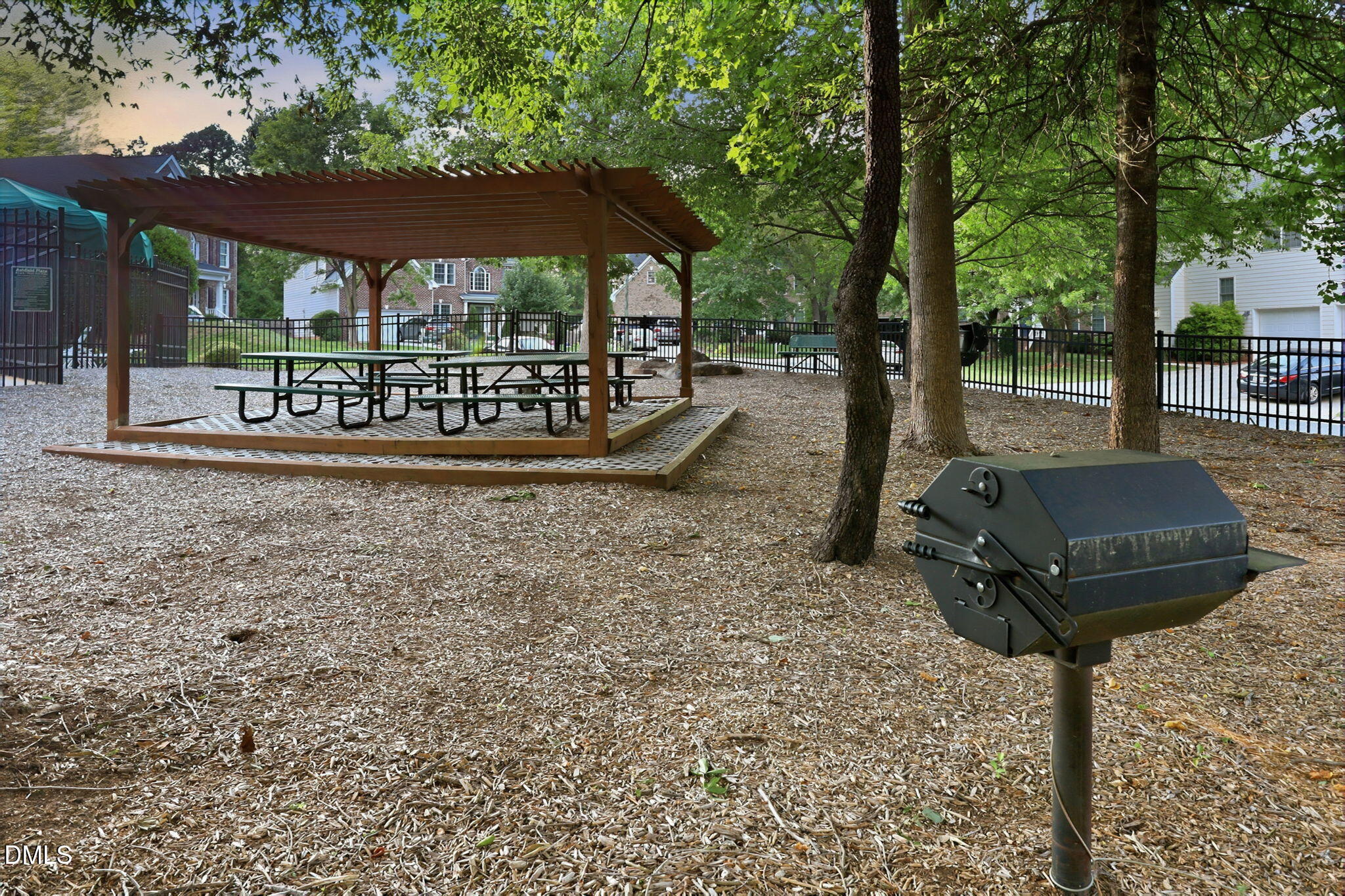 main property photo 47